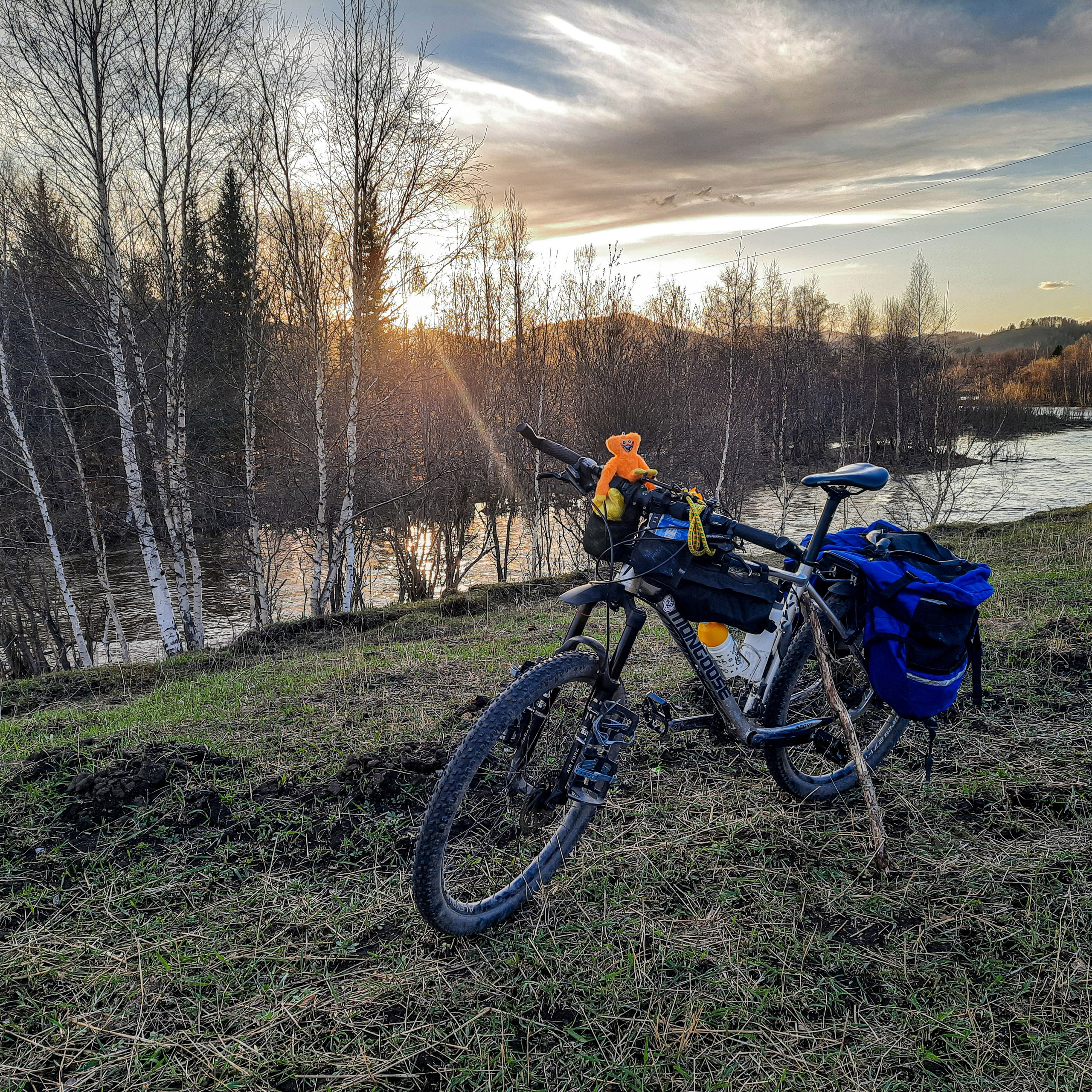 Как Генка Большой вёз Хагги Вагги на Тюнгурскую тропу. Gennady Travel