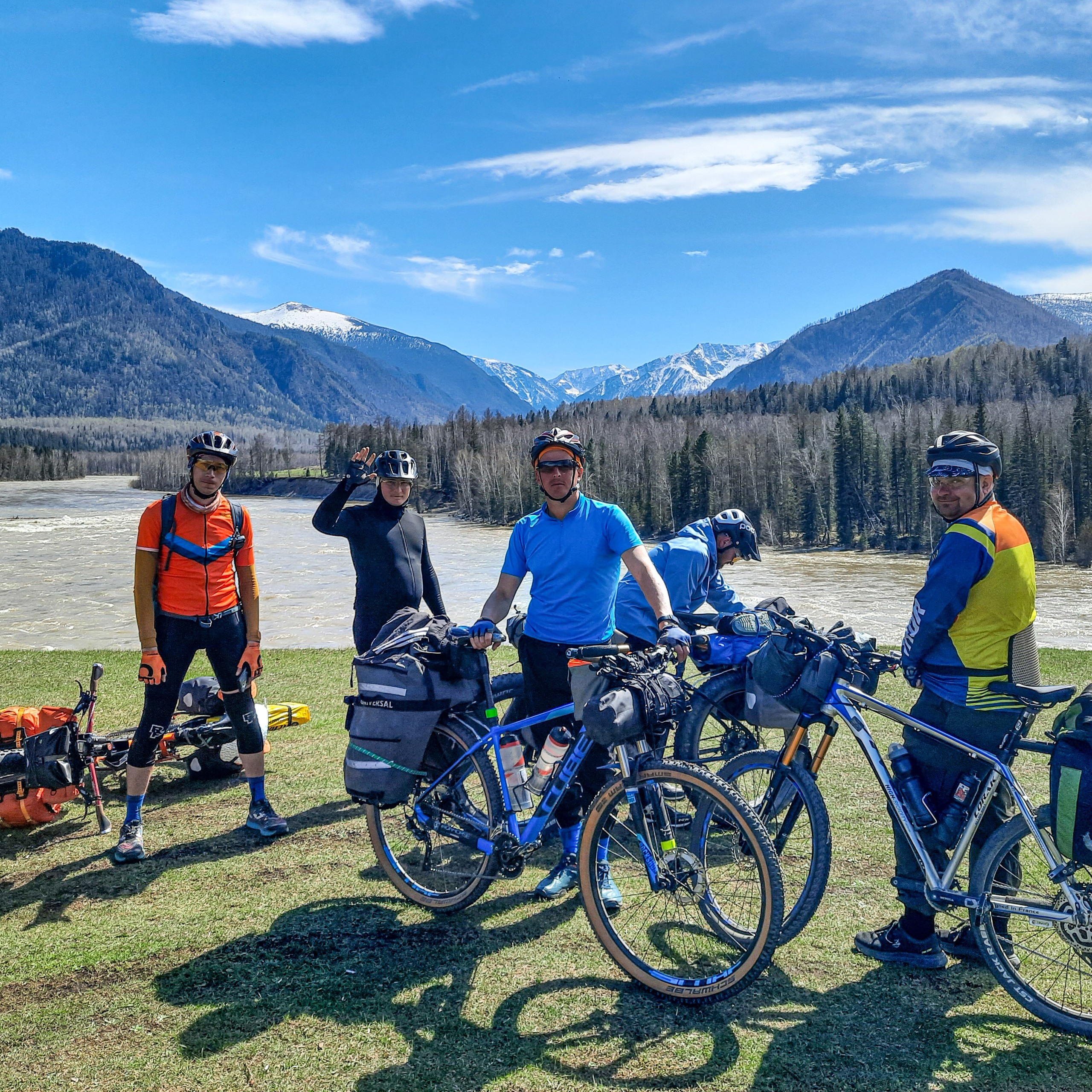 Как Генка Большой вёз Хагги Вагги на Тюнгурскую тропу. Gennady Travel