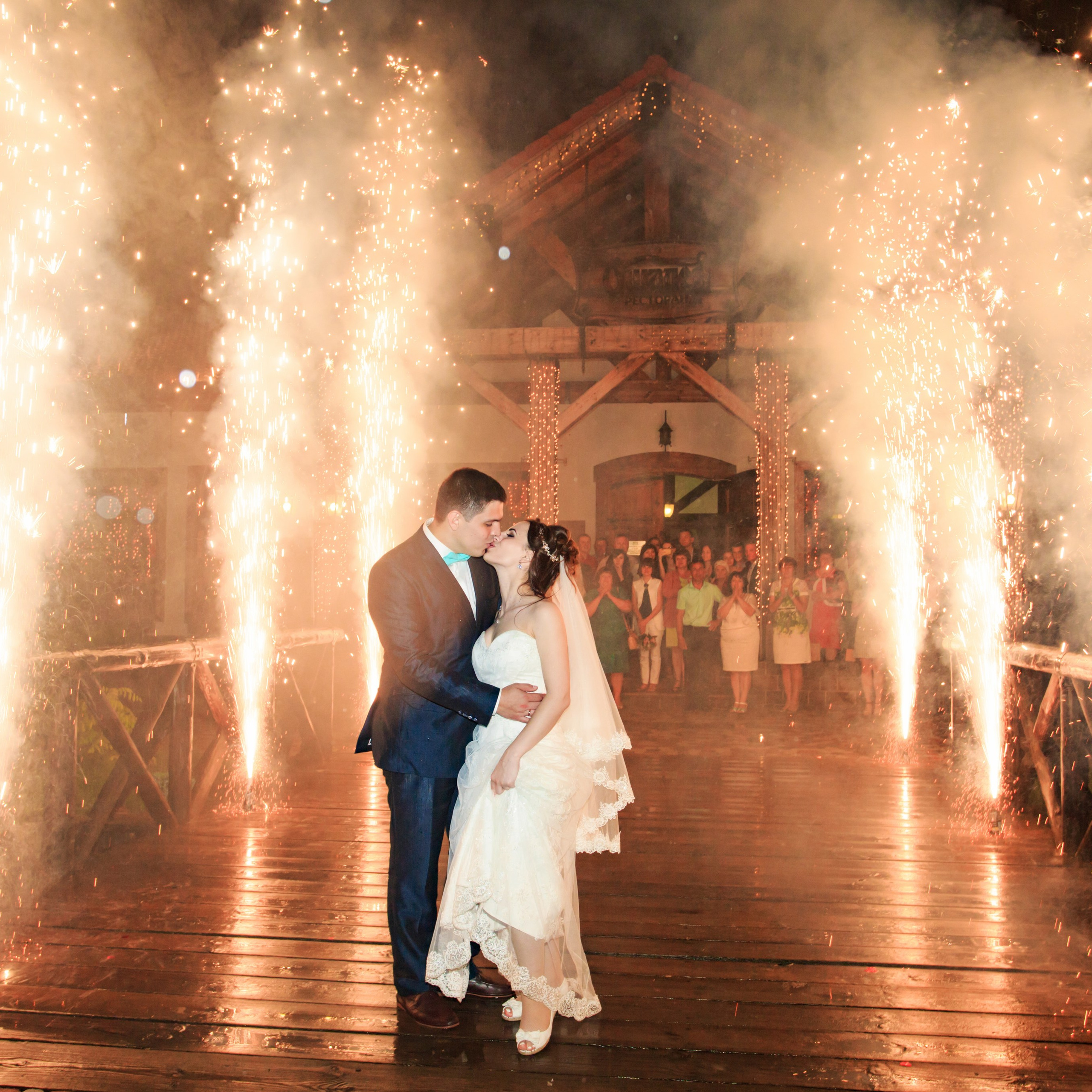 Свадебный фотограф в Краснодаре: Профессиональная свадебная фотосъемка. Интерьерная фотостудия FOTOGEN г. Краснодар