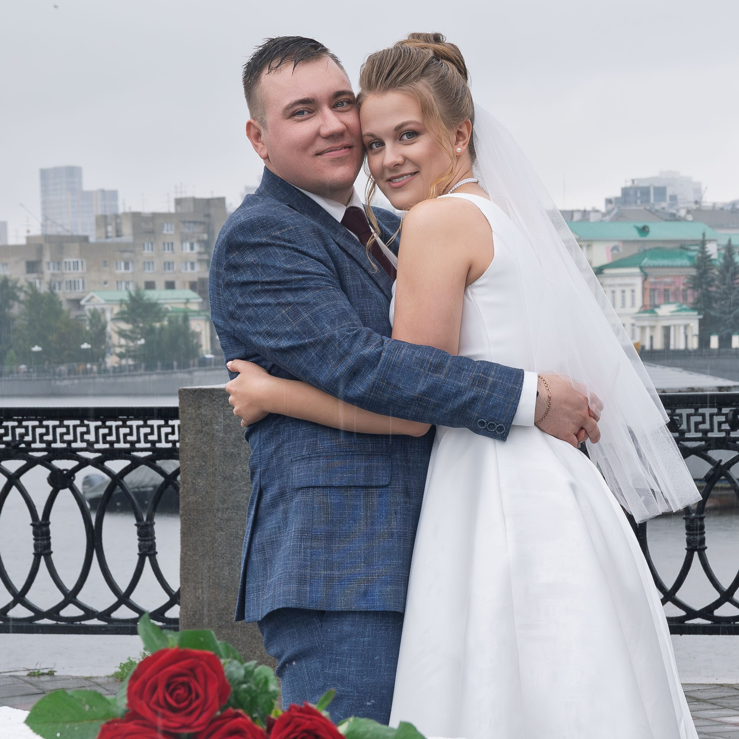 Свадебная семейная фотосессия Екатеринбург. Фотограф Екатеринбург. Портретный fashion свадебный предметный фотограф для маркетплейсов (Озон Wildberries Мегамаркет) Андрей Наговицин