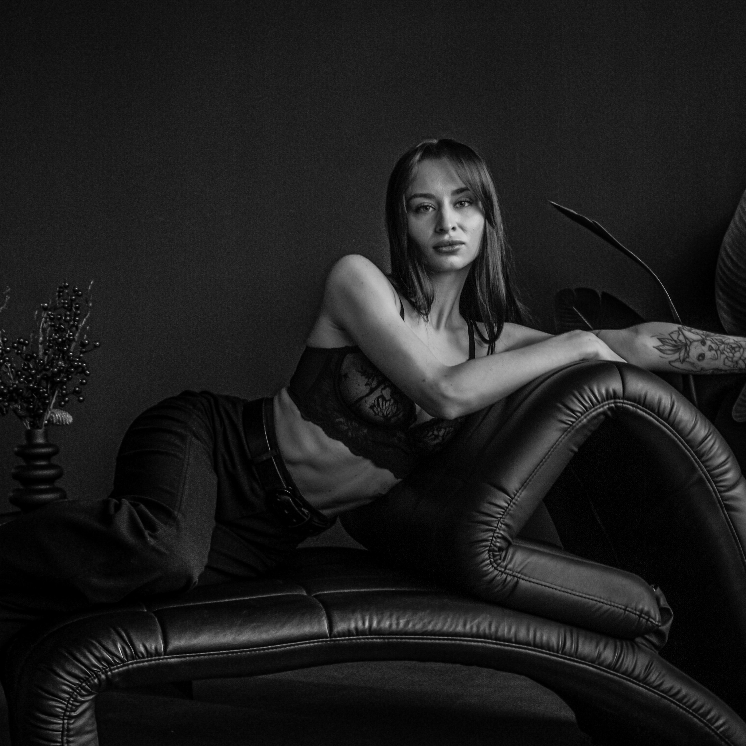 Эстетика обнажённого: от будуара до ню (18+)
