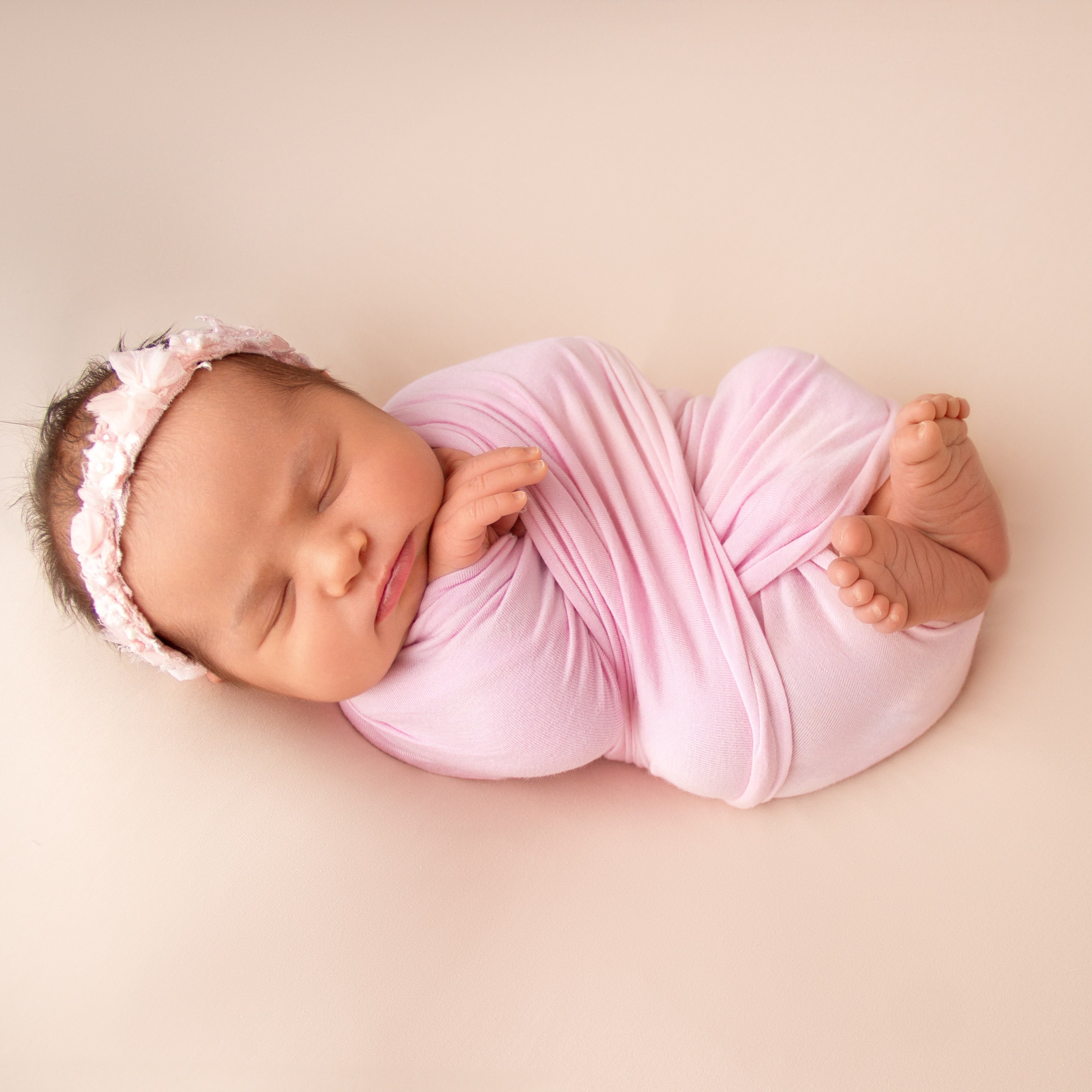 Фотограф новорожденных в г. Москве и Люберцах