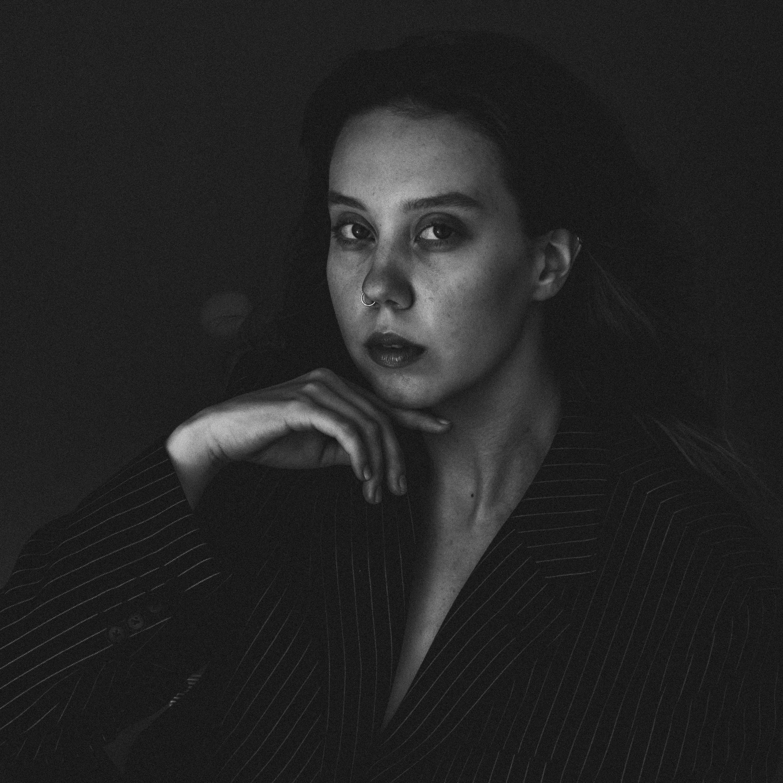 «Знакомство» в студии. От 6ооо р. Женя Красовская | Фотограф | Визуал для брендов