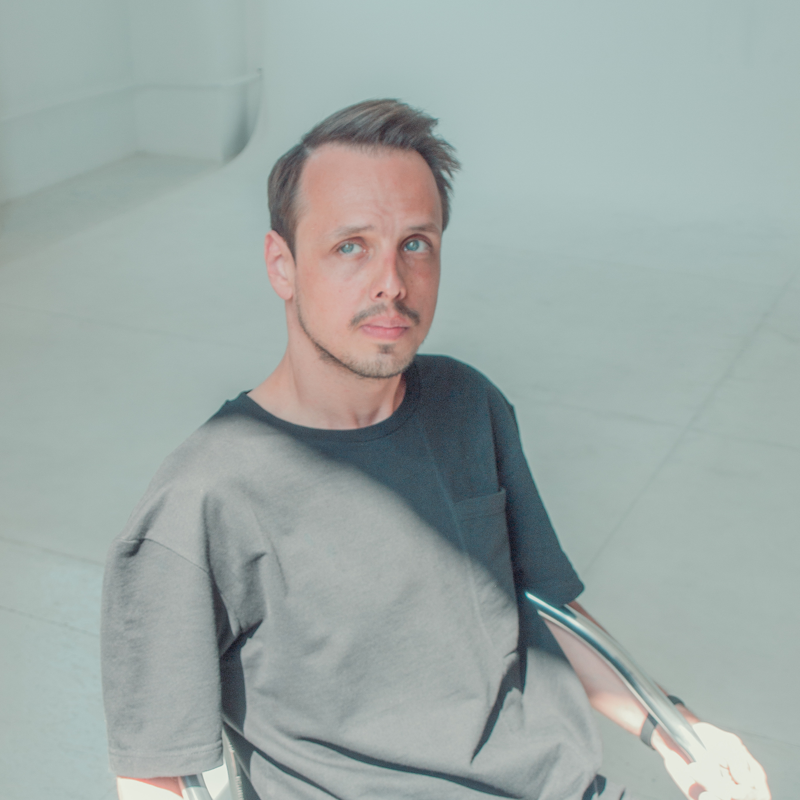 «Знакомство» в студии. От 6ооо р. Женя Красовская | Фотограф | Визуал для брендов