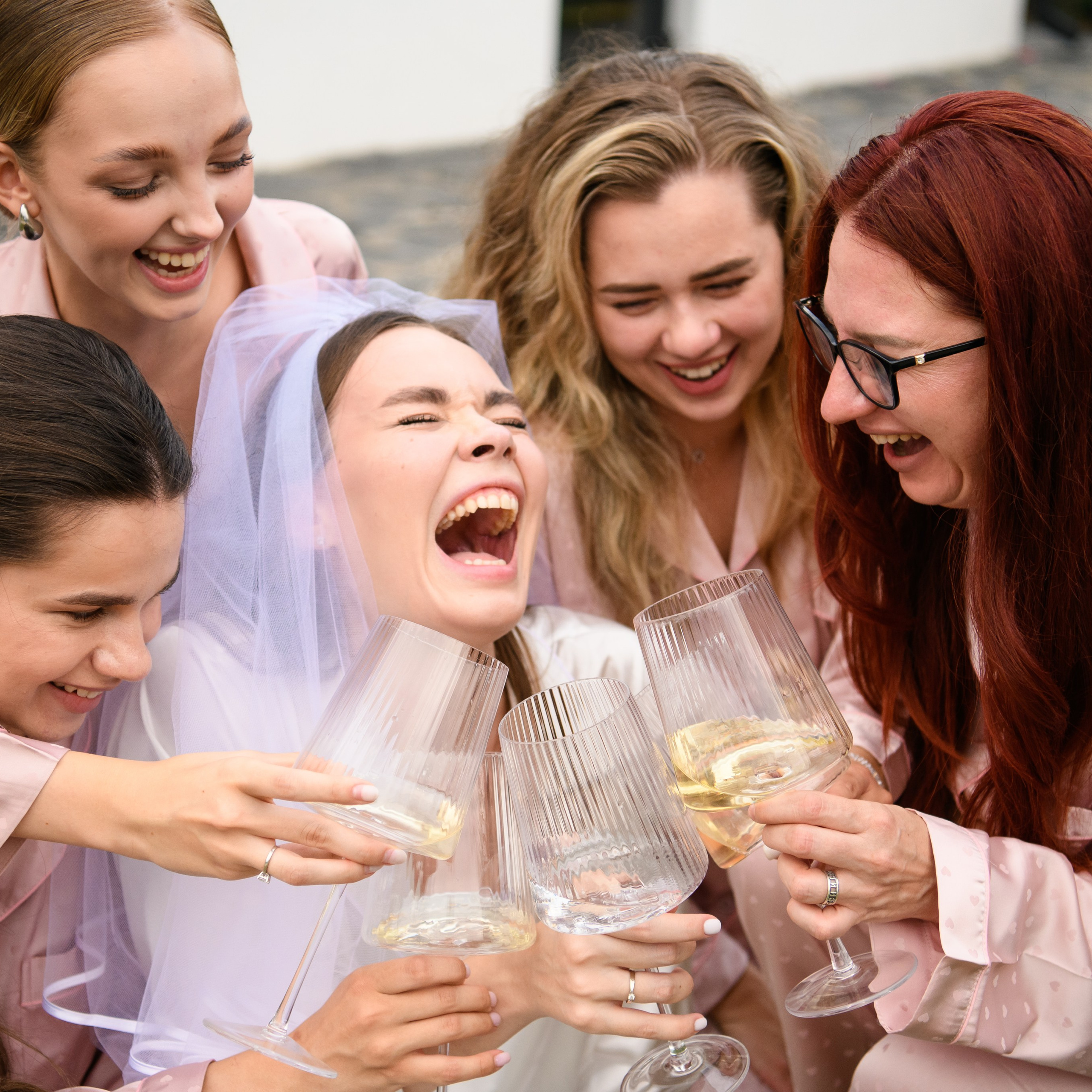 Фотосъемка свадьбы, семейных торжеств, девичника. Фотохудожник Нина Жихарева