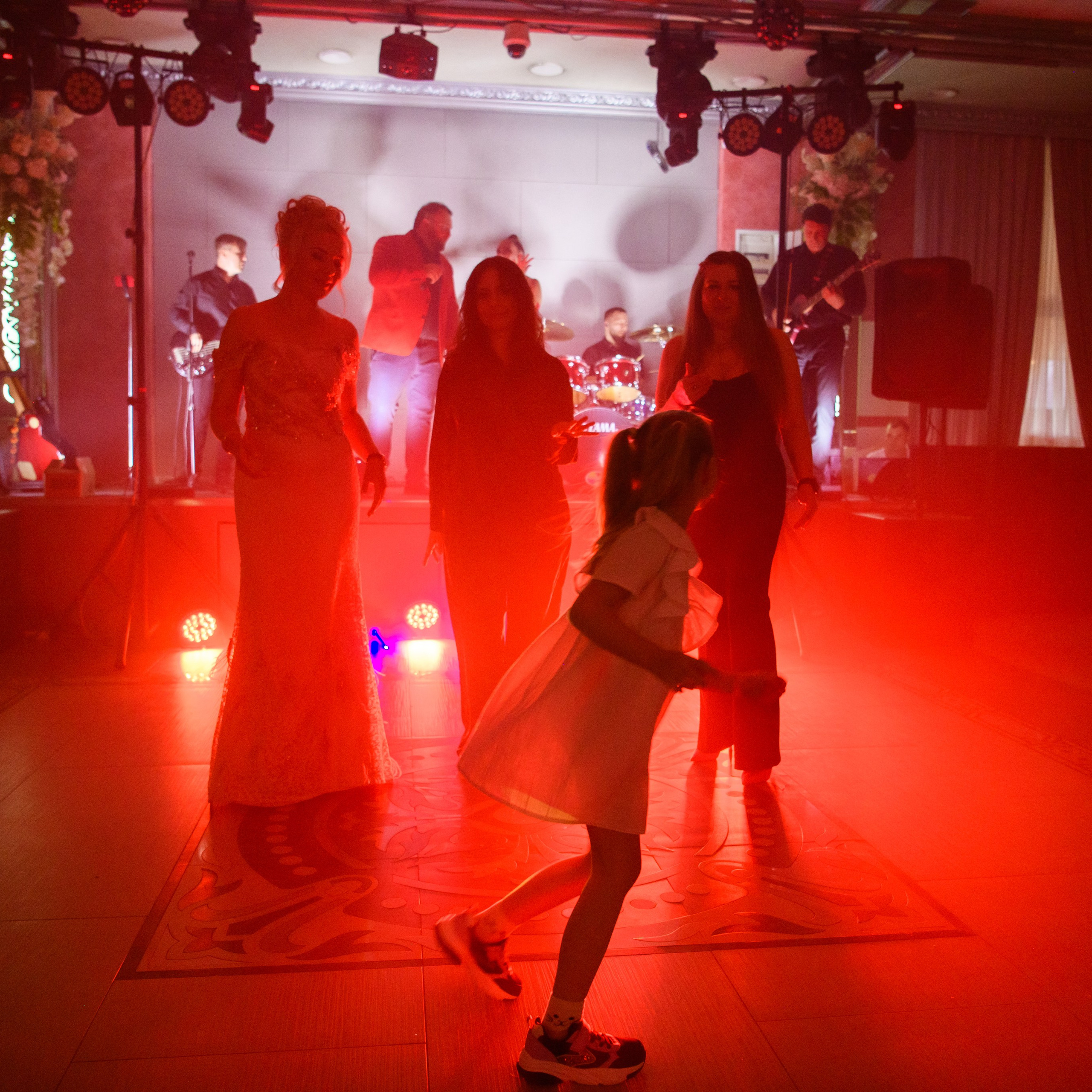 Фотосъемка свадьбы, семейных торжеств, девичника. Фотохудожник Нина Жихарева