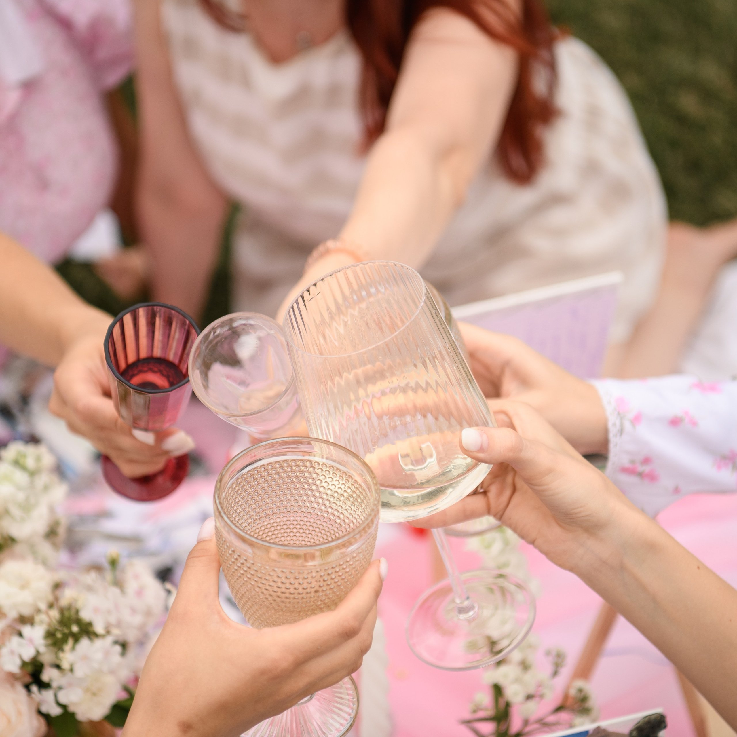 Фотосъемка свадьбы, семейных торжеств, девичника. Фотохудожник Нина Жихарева