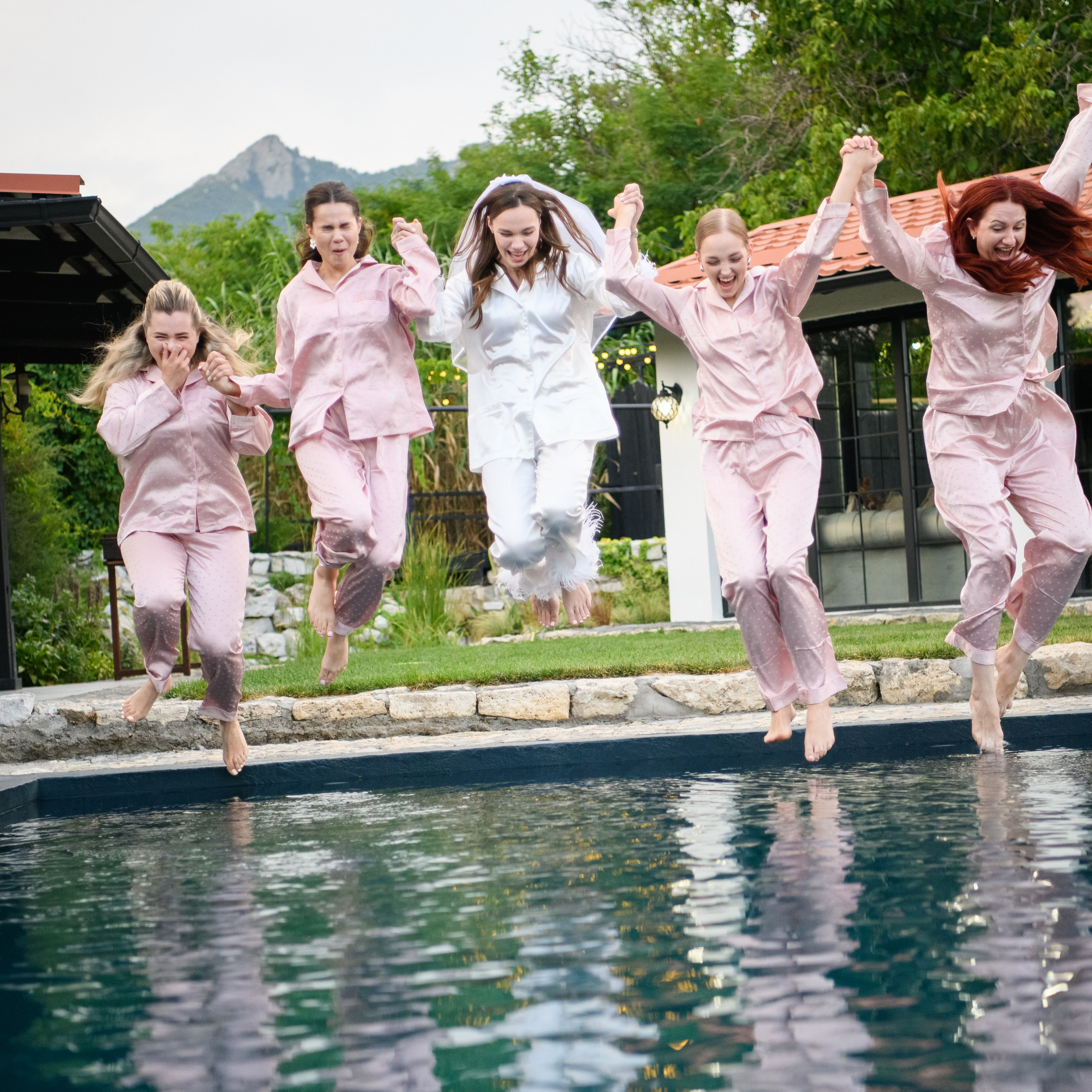 Фотосъемка свадьбы, семейных торжеств, девичника. Фотохудожник Нина Жихарева