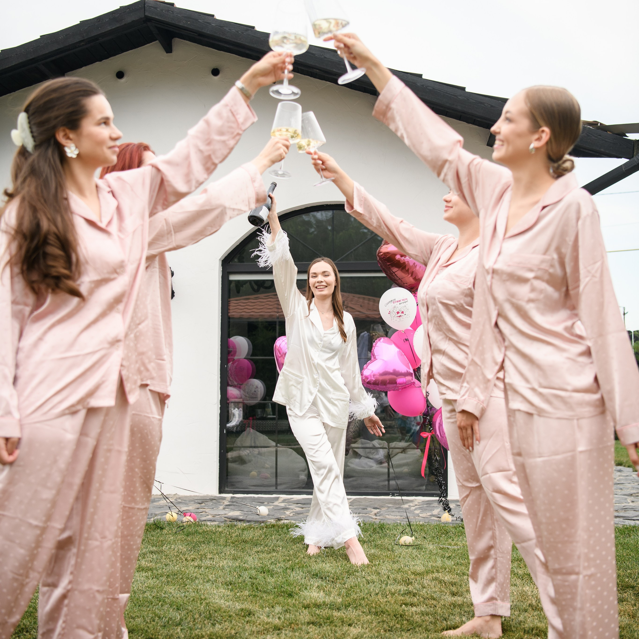 Фотосъемка свадьбы, семейных торжеств, девичника. Фотохудожник Нина Жихарева