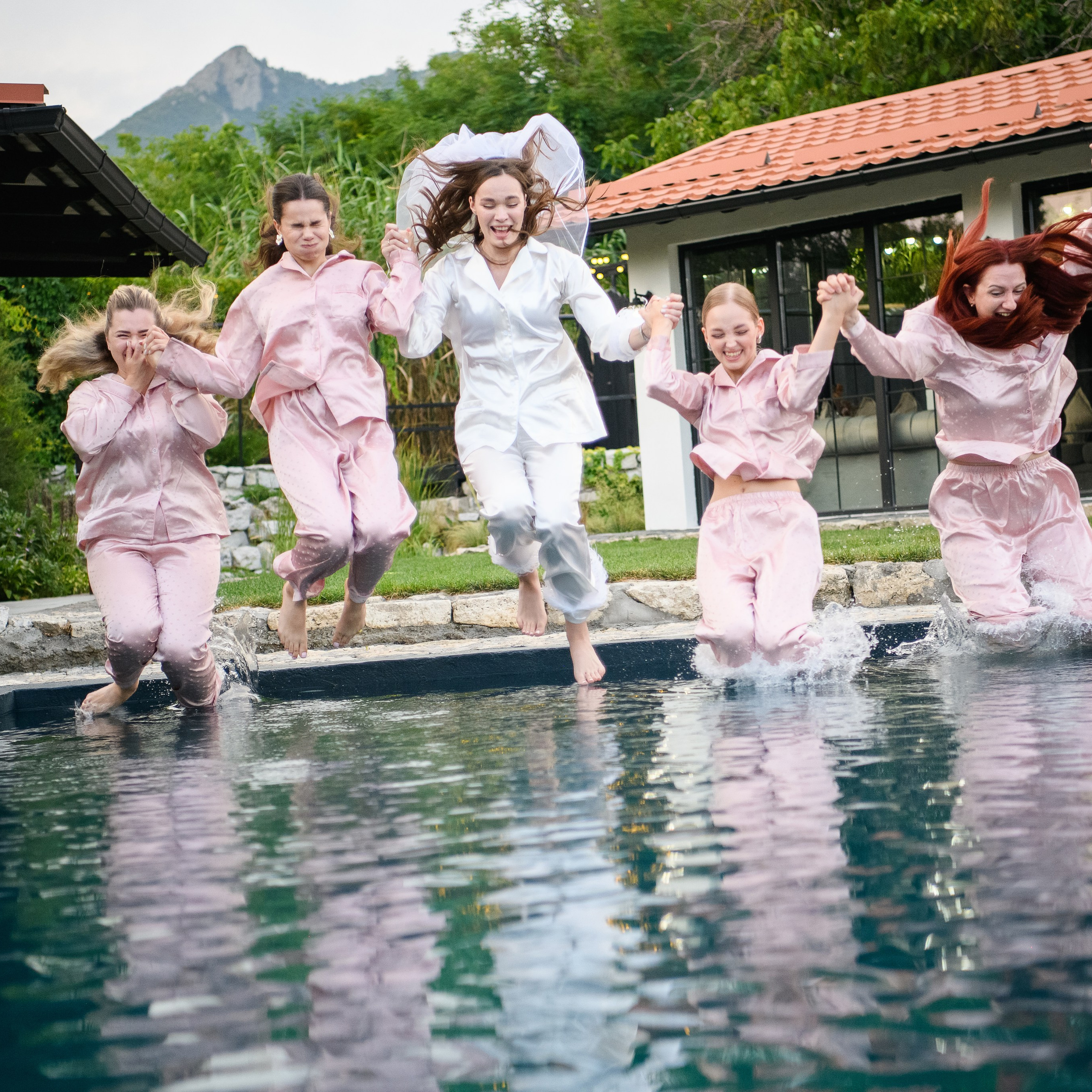 Фотосъемка свадьбы, семейных торжеств, девичника. Фотохудожник Нина Жихарева