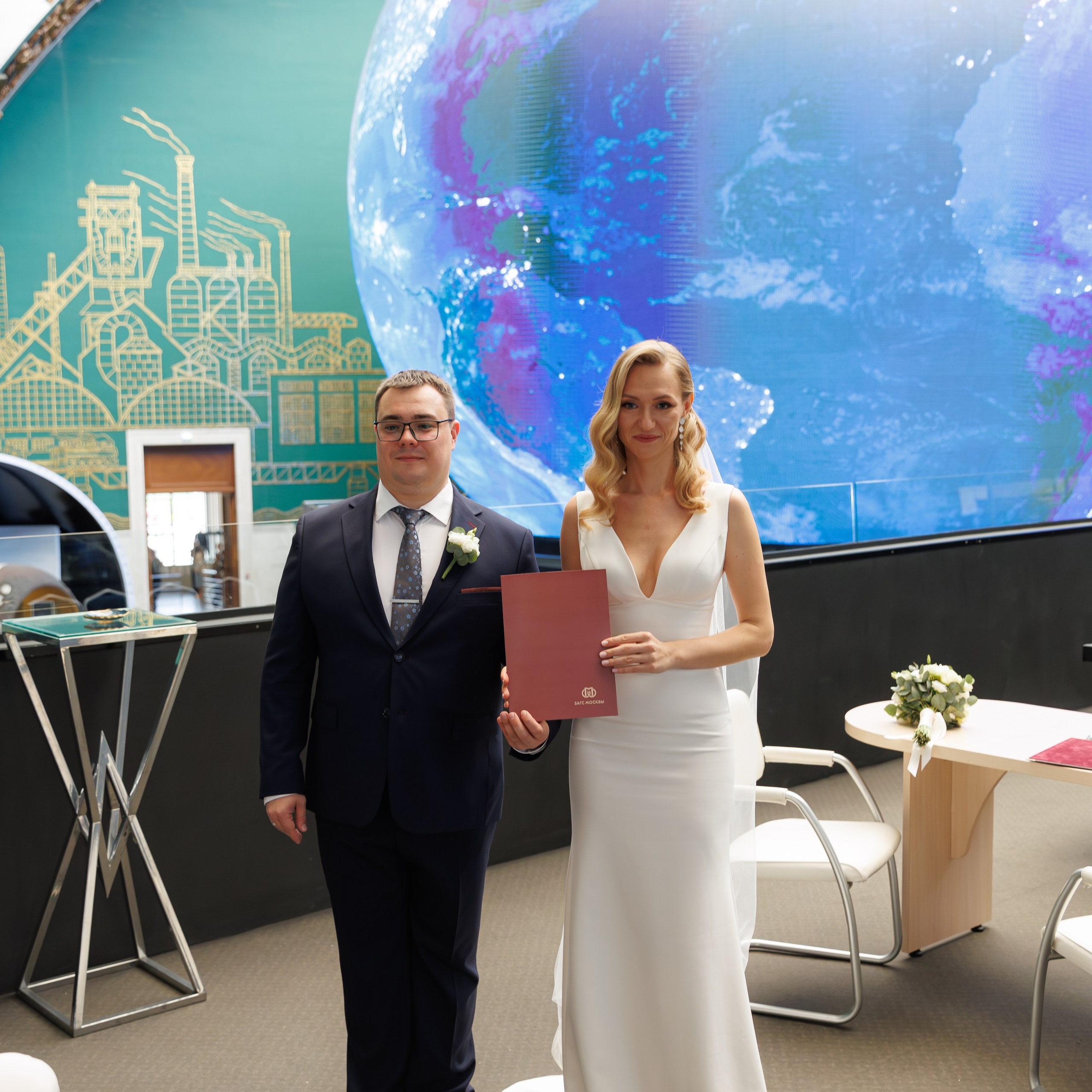 Регистрация брака в павильоне Космос на ВДНХ. Свадебный фотограф Москва и МО Сергей Киржаев
