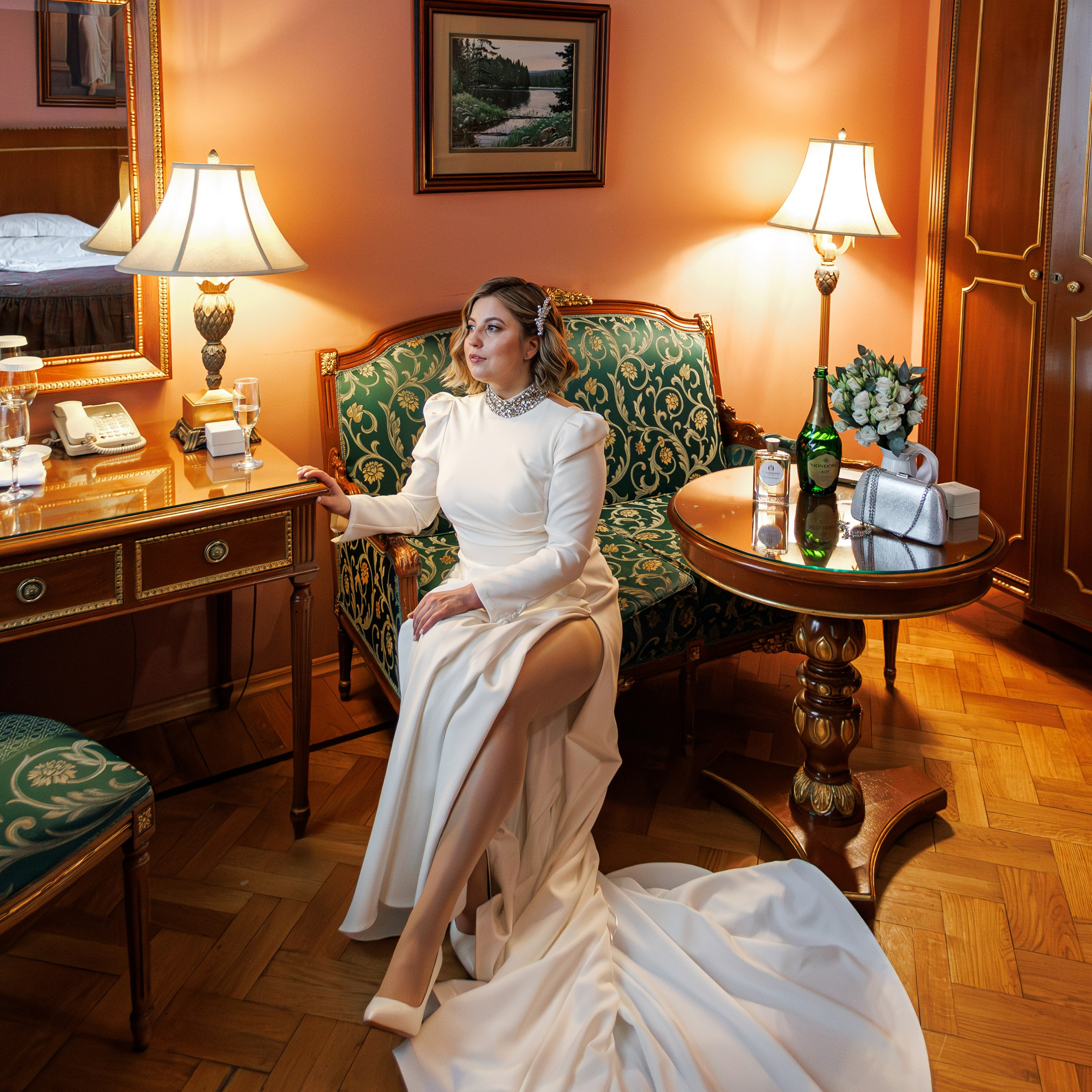 Свадебная фотосессия в гостинице Националь. Свадебный фотограф Москва и МО Сергей Киржаев