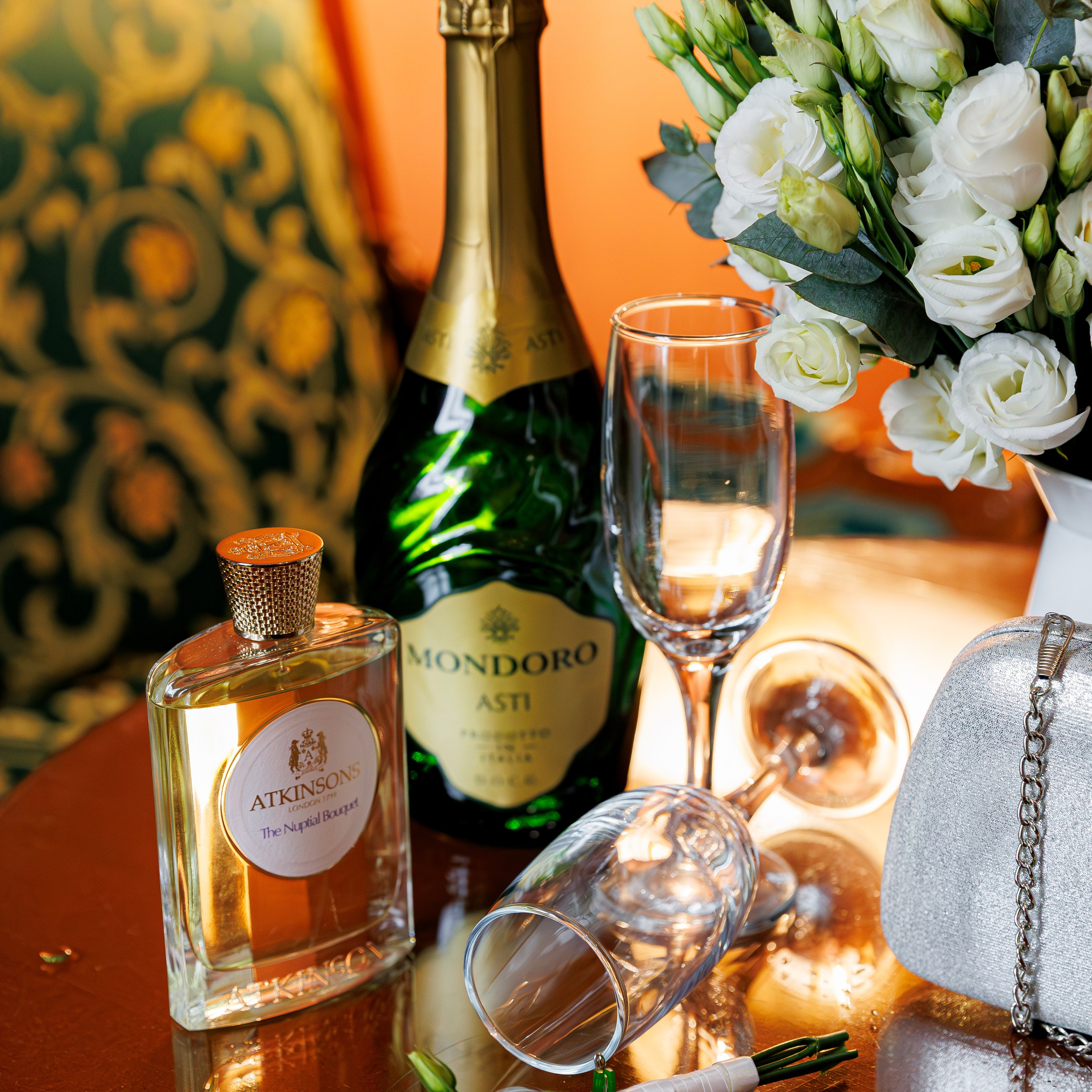 Свадебная фотосессия в гостинице Националь. Свадебный фотограф Москва и МО Сергей Киржаев