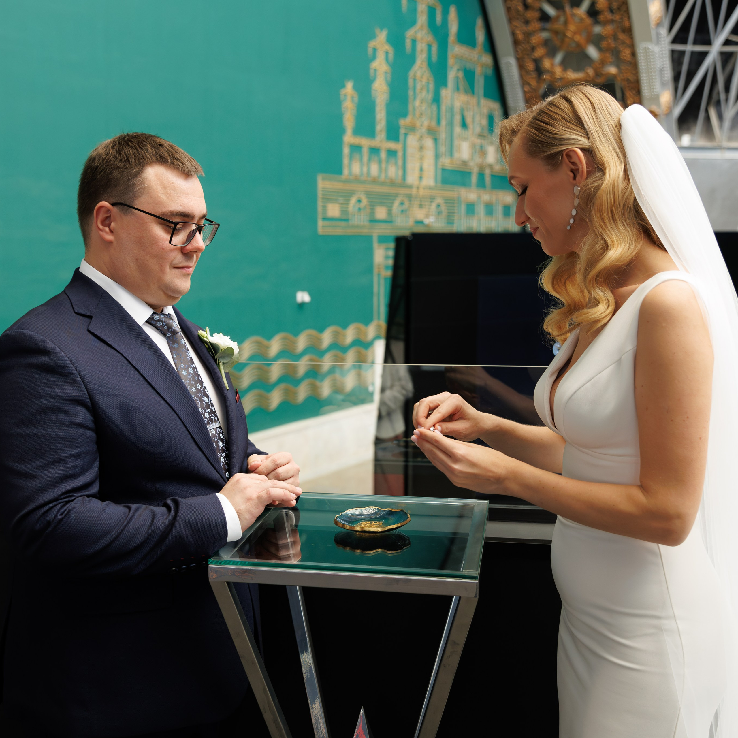 Регистрация брака в павильоне Космос на ВДНХ. Свадебный фотограф Москва и МО Сергей Киржаев