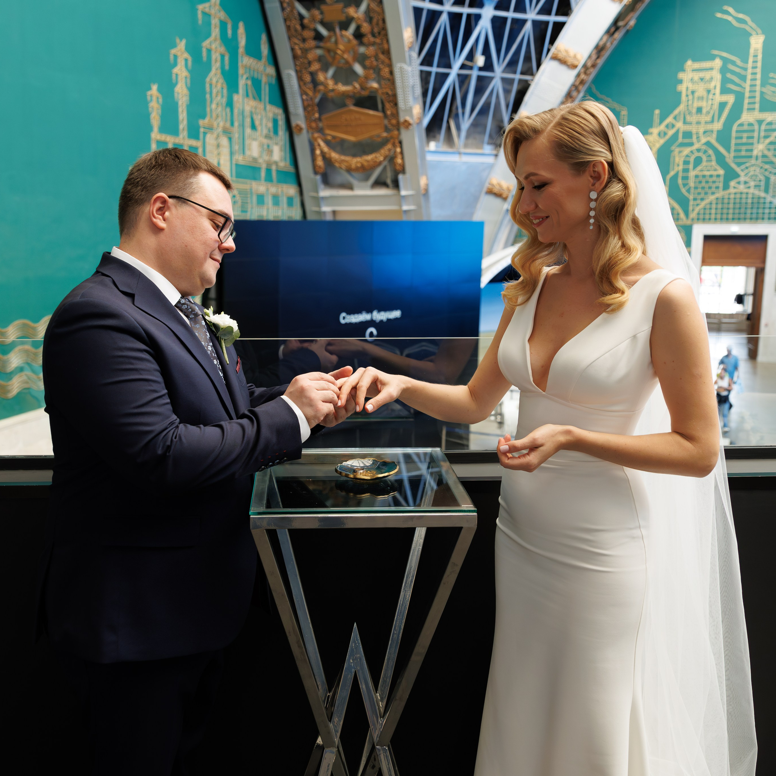 Регистрация брака в павильоне Космос на ВДНХ. Свадебный фотограф Москва и МО Сергей Киржаев
