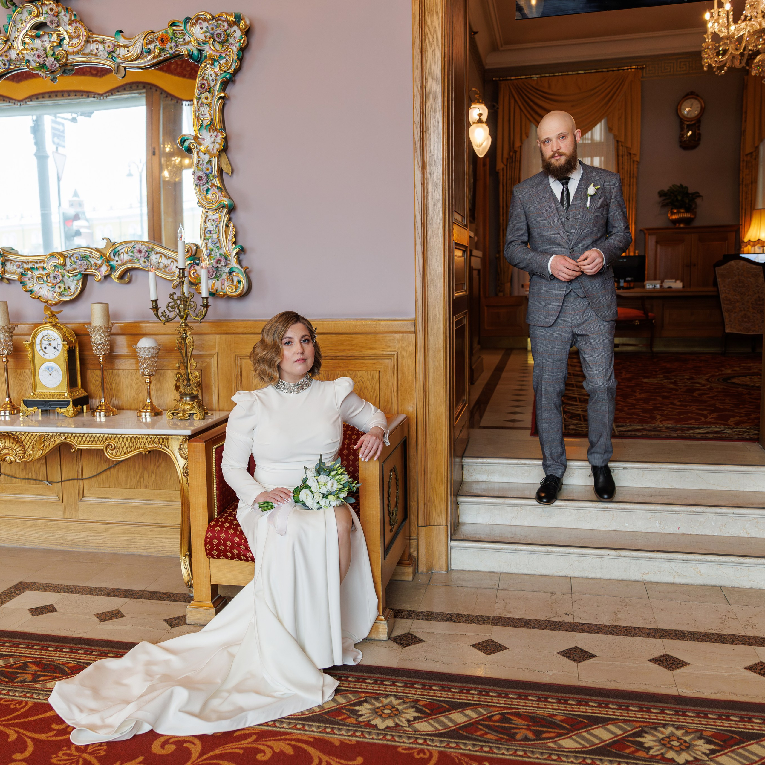 Свадебная фотосессия в гостинице Националь. Свадебный фотограф Москва и МО Сергей Киржаев