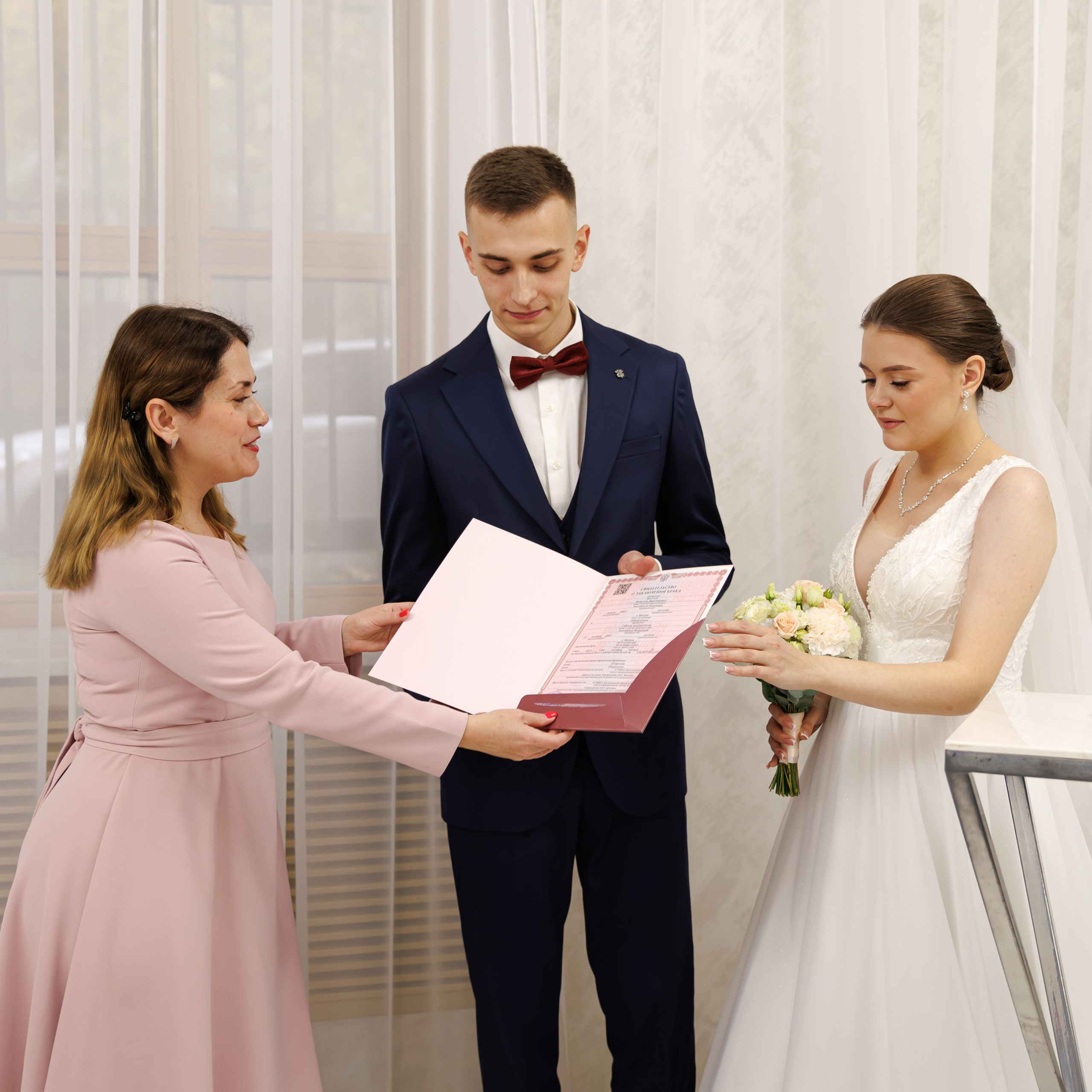 Кутузовский ЗАГС Москвы регистрация брака, фото, адрес, телефон. Свадебный фотограф Москва и МО Сергей Киржаев