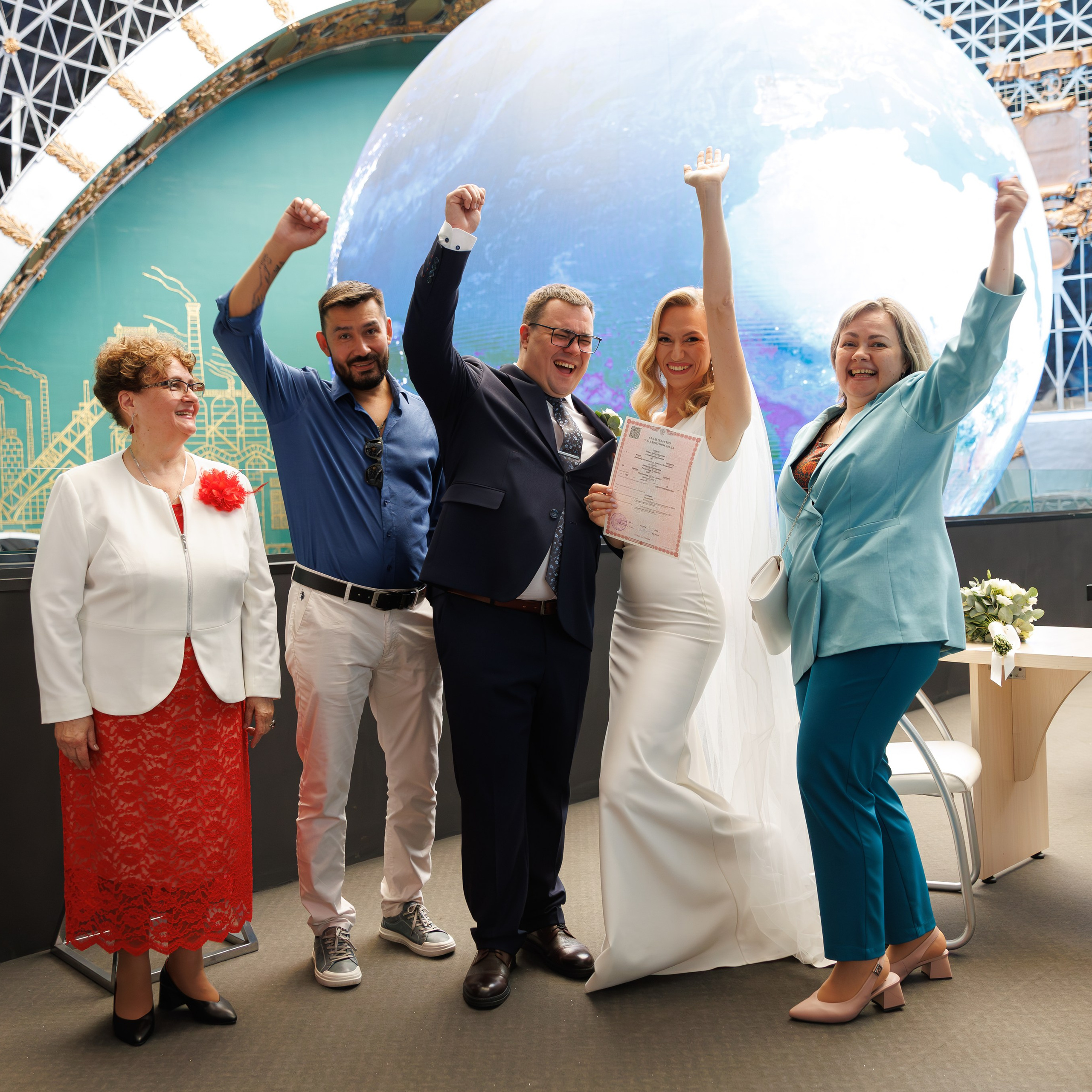 Регистрация брака в павильоне Космос на ВДНХ. Свадебный фотограф Москва и МО Сергей Киржаев