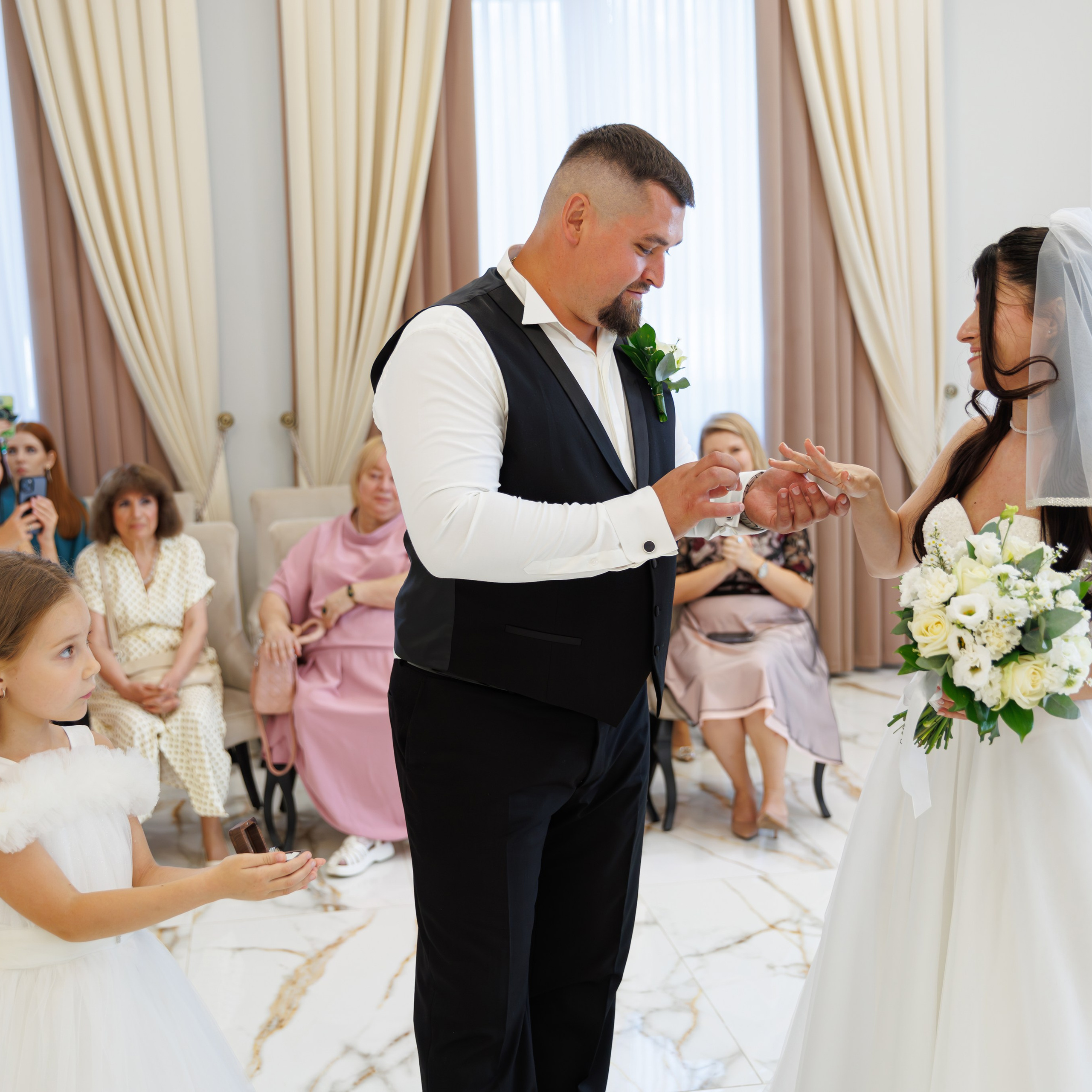 Регистрация брака в Шипиловском ЗАГСе, обзор и особенности. Свадебный фотограф Москва и МО Сергей Киржаев