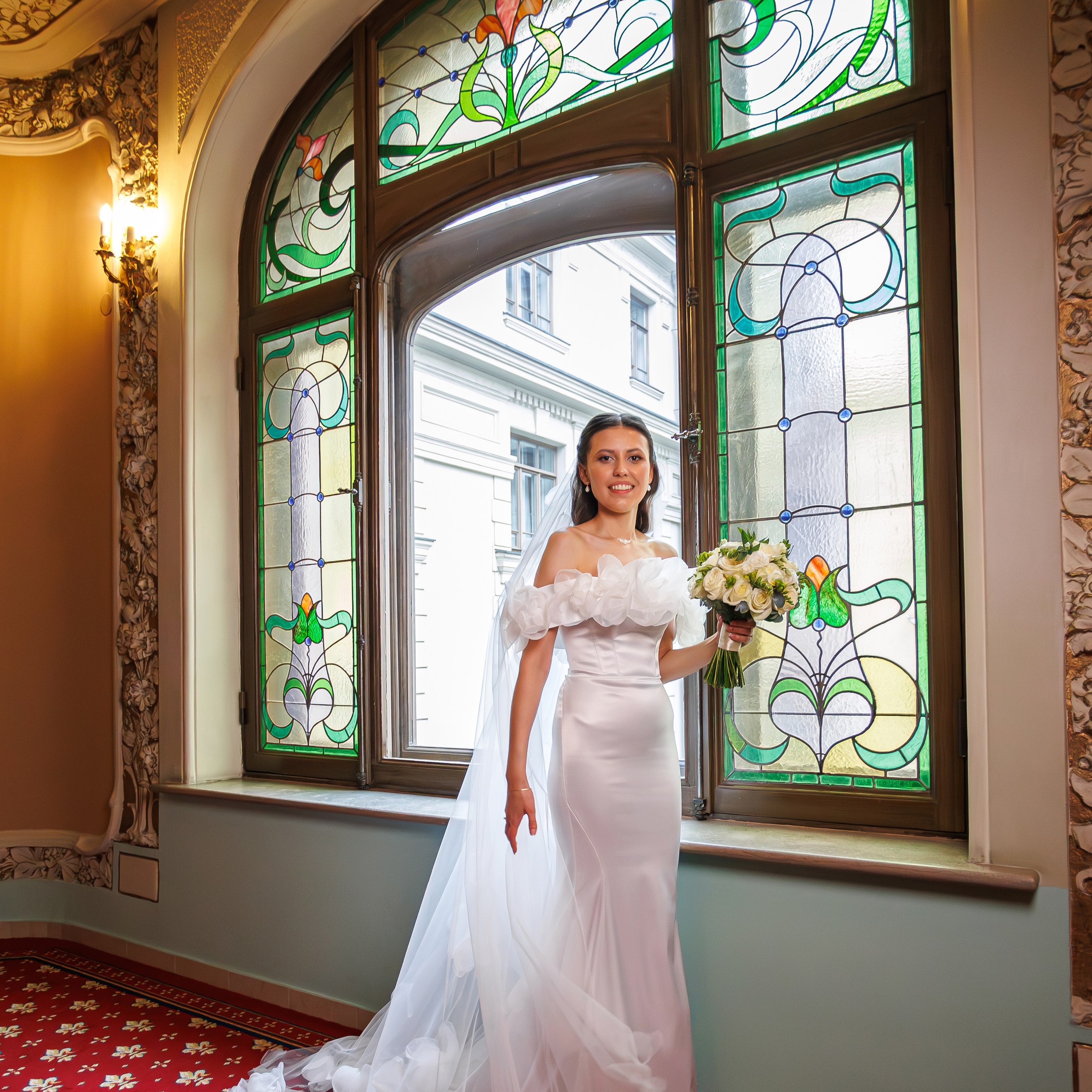 Свадебная фотосессия в гостинице Националь. Свадебный фотограф Москва и МО Сергей Киржаев