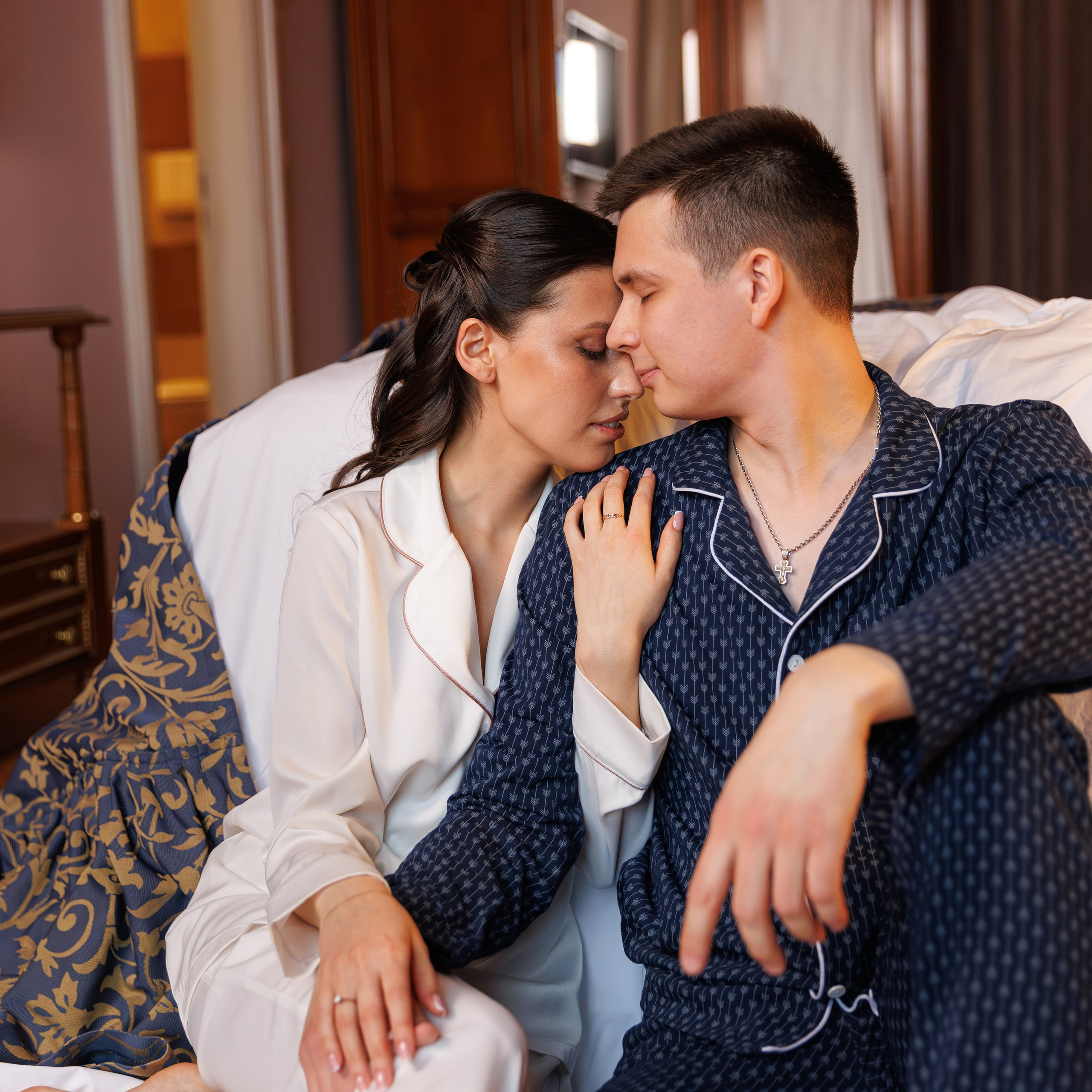 Свадебная фотосессия в гостинице Националь. Свадебный фотограф Москва и МО Сергей Киржаев