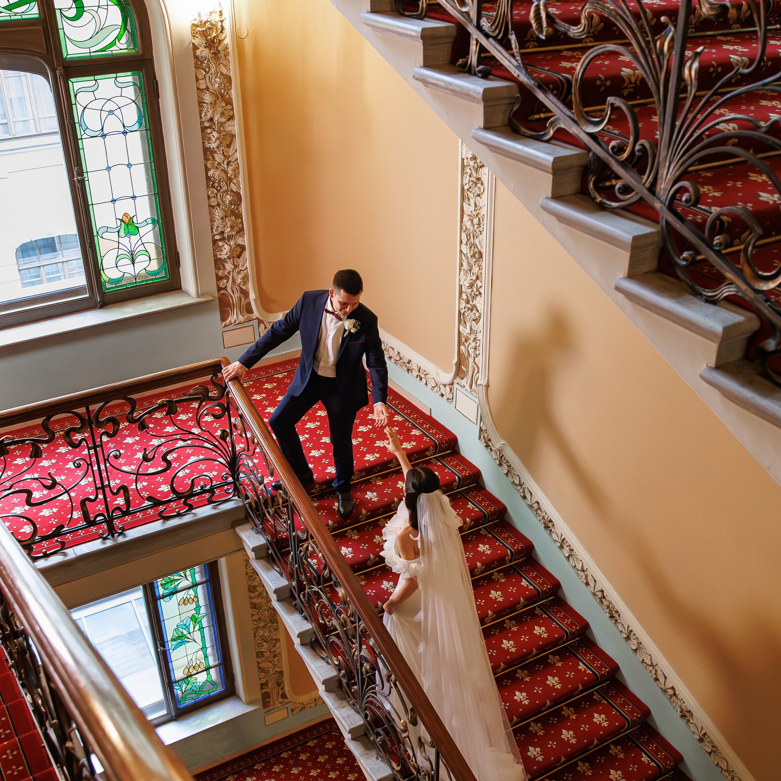 Свадебная фотосессия в гостинице Националь. Свадебный фотограф Москва и МО Сергей Киржаев