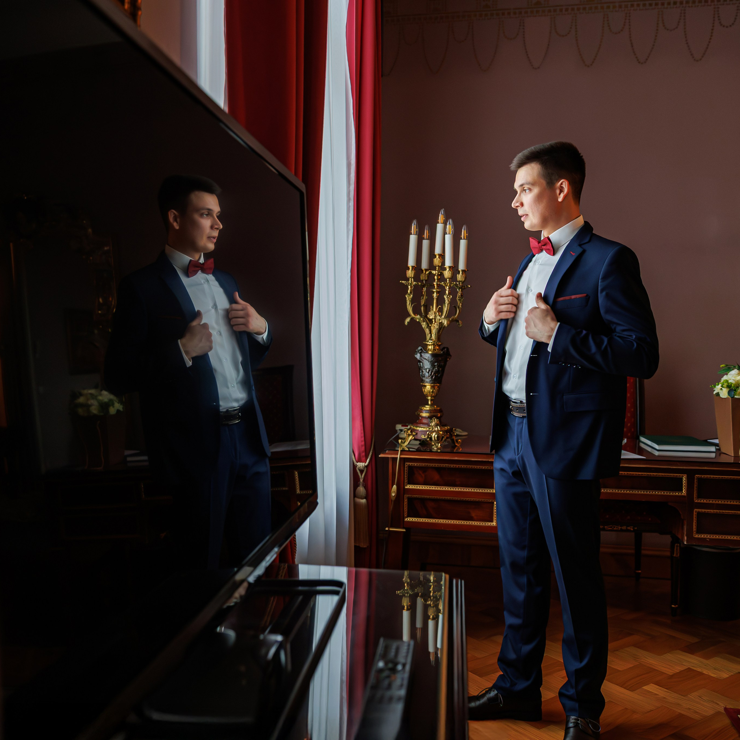 Свадебная фотосессия в гостинице Националь. Свадебный фотограф Москва и МО Сергей Киржаев