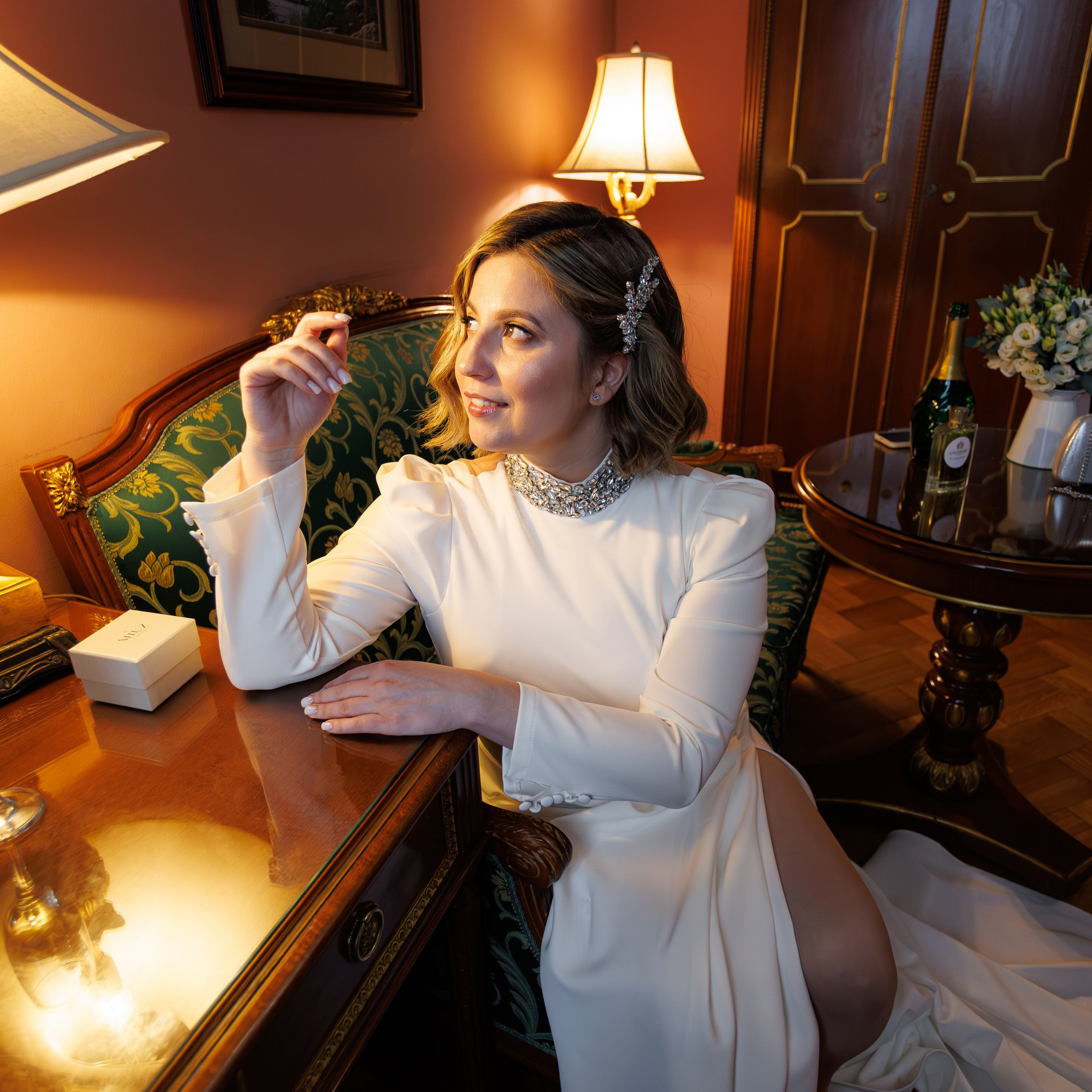 Свадебная фотосессия в гостинице Националь. Свадебный фотограф Москва и МО Сергей Киржаев