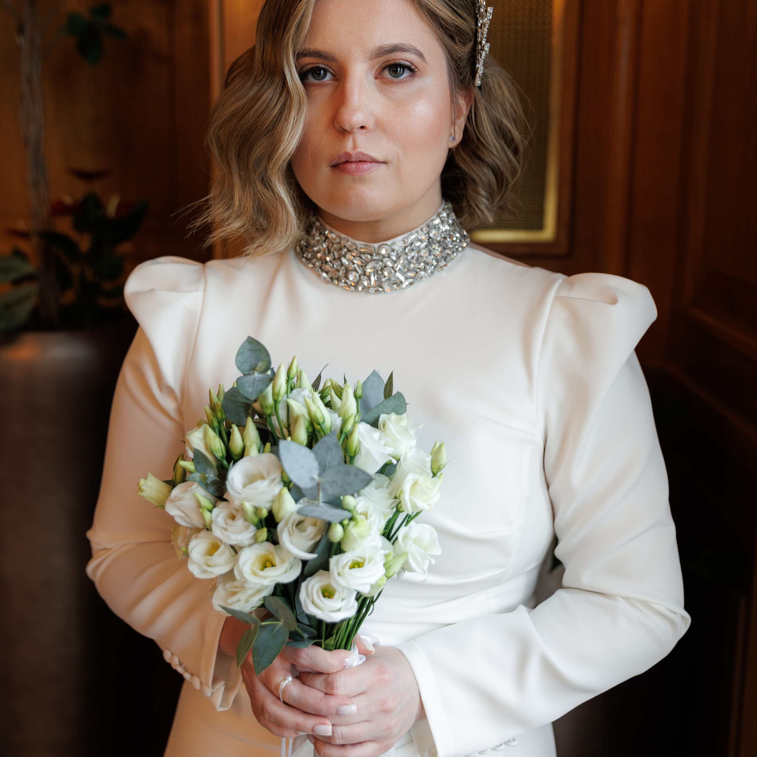 Свадебная фотосессия в гостинице Националь. Свадебный фотограф Москва и МО Сергей Киржаев