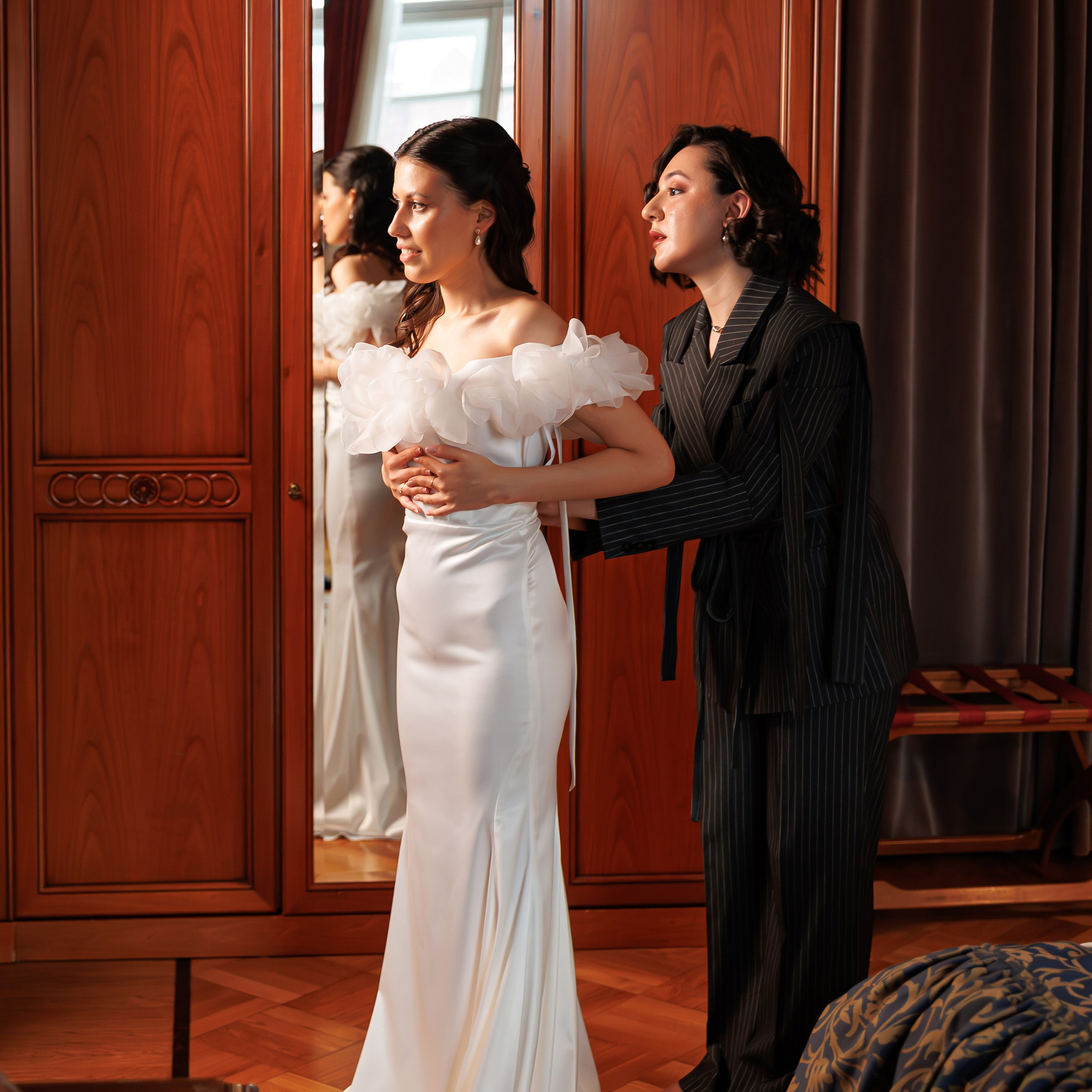 Свадебная фотосессия в гостинице Националь. Свадебный фотограф Москва и МО Сергей Киржаев