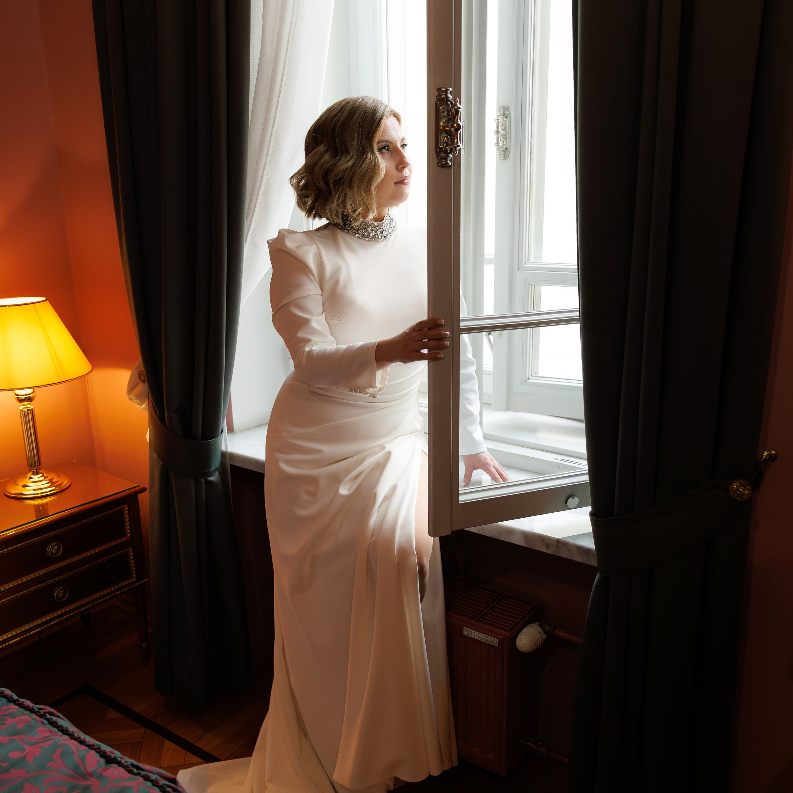 Свадебная фотосессия в гостинице Националь. Свадебный фотограф Москва и МО Сергей Киржаев