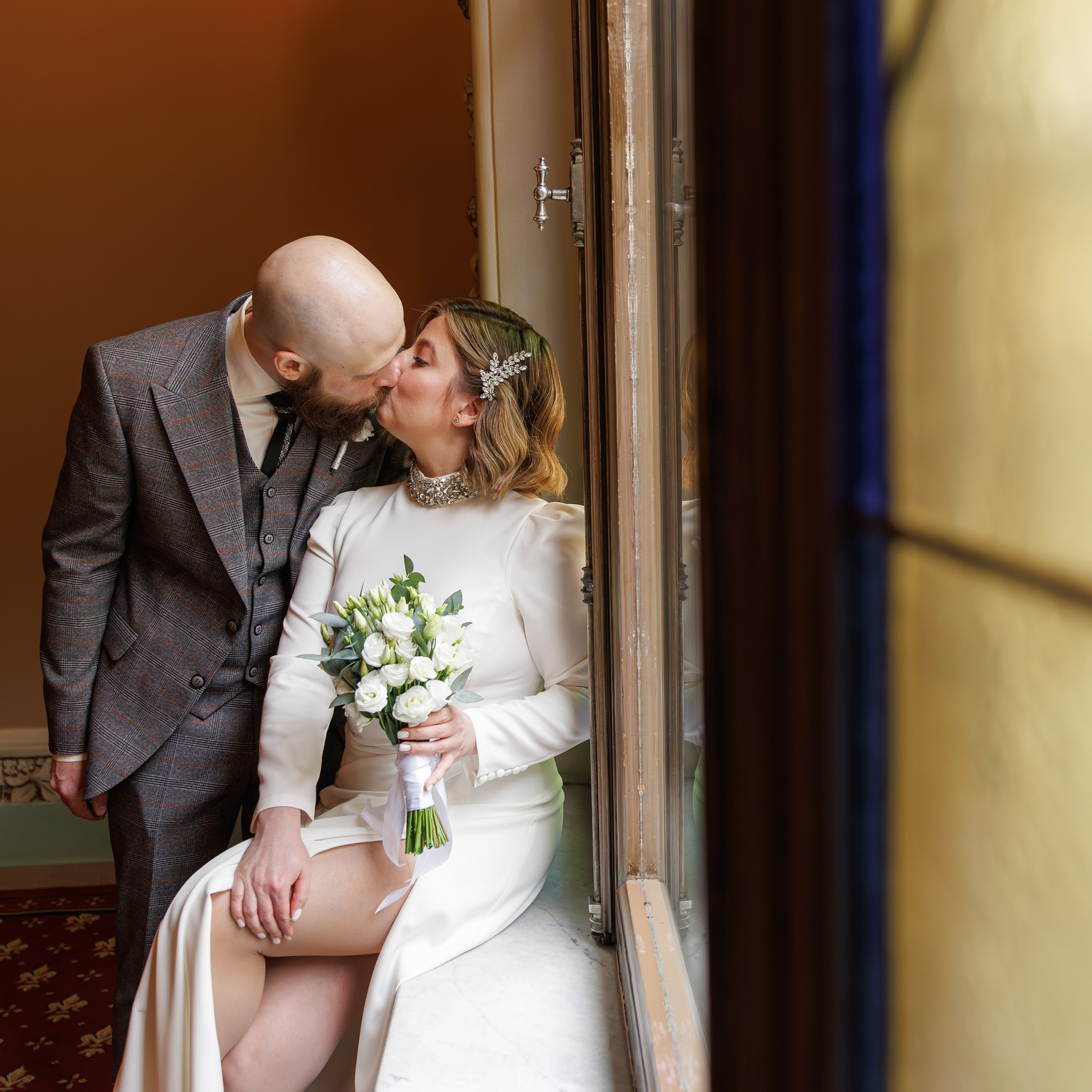 Свадебная фотосессия в гостинице Националь. Свадебный фотограф Москва и МО Сергей Киржаев