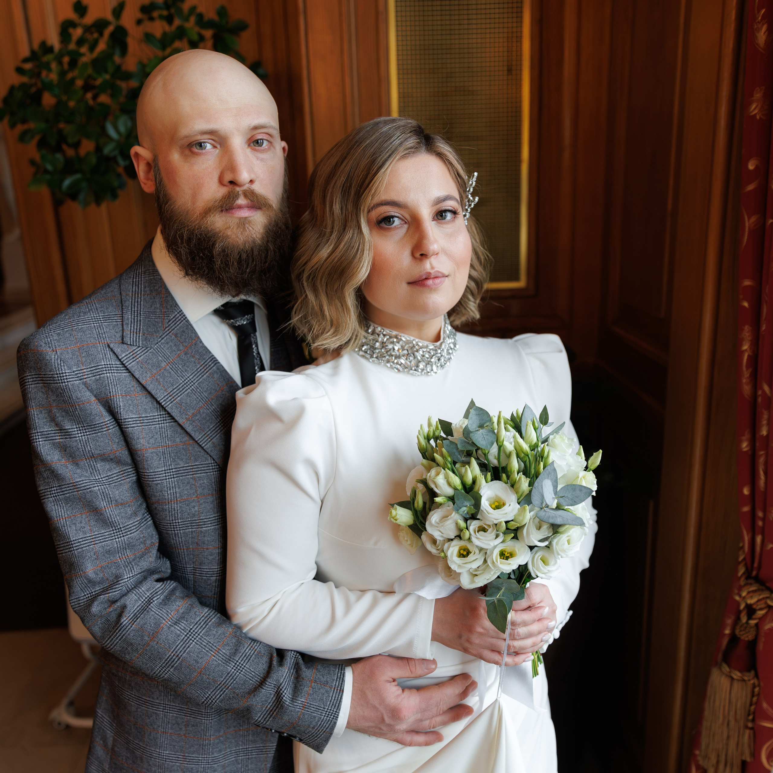 Свадебная фотосессия в гостинице Националь. Свадебный фотограф Москва и МО Сергей Киржаев