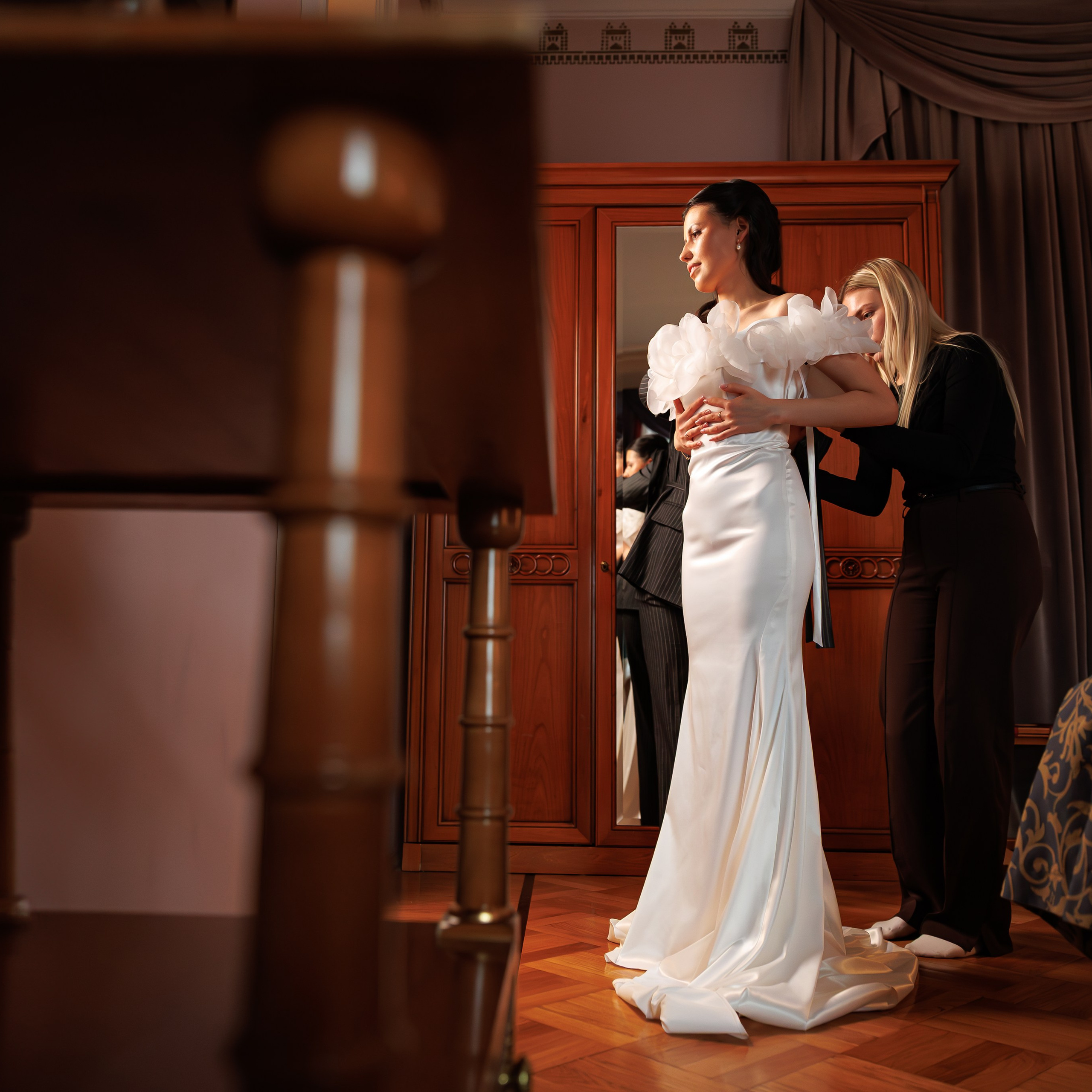 Свадебная фотосессия в гостинице Националь. Свадебный фотограф Москва и МО Сергей Киржаев