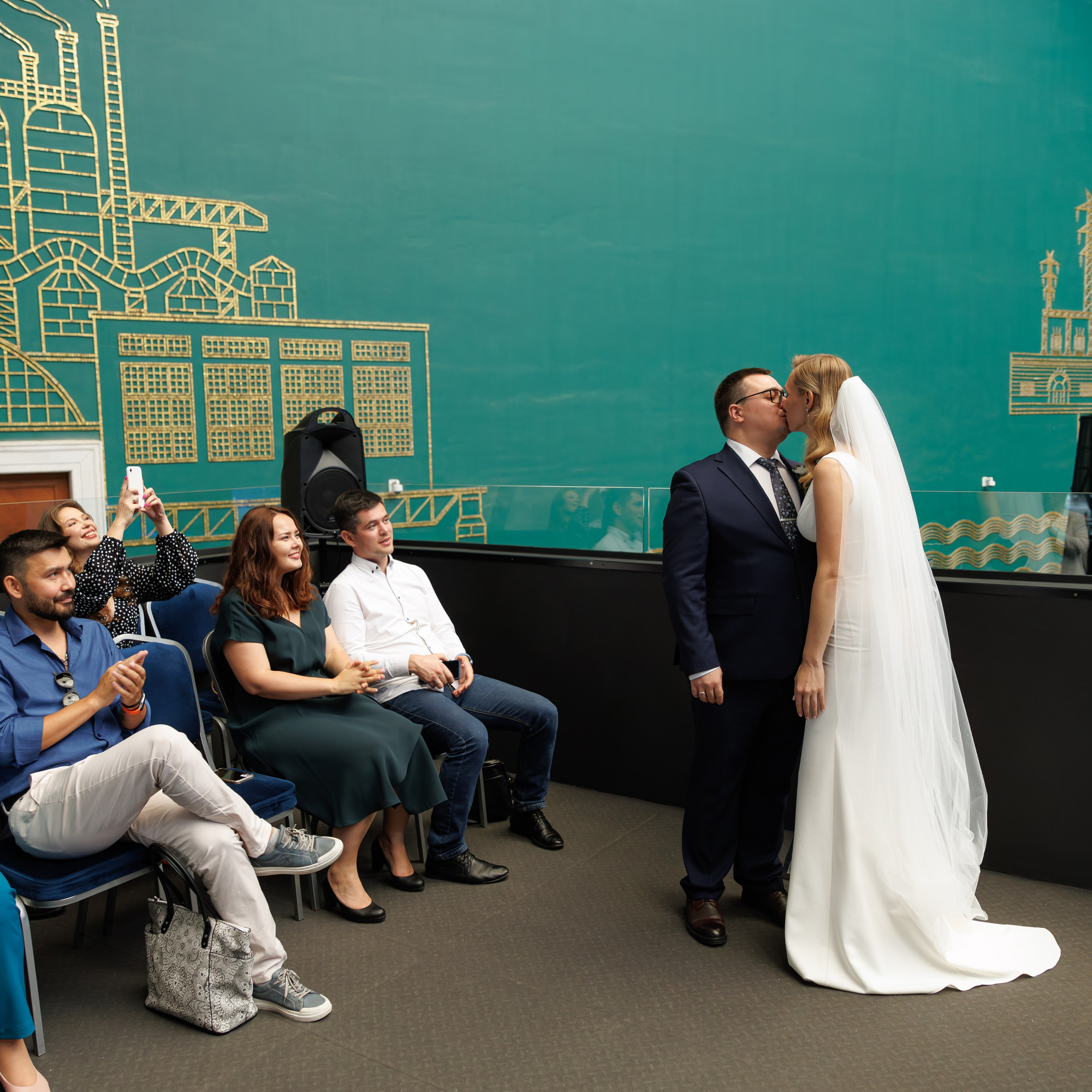 Регистрация брака в павильоне Космос на ВДНХ. Свадебный фотограф Москва и МО Сергей Киржаев