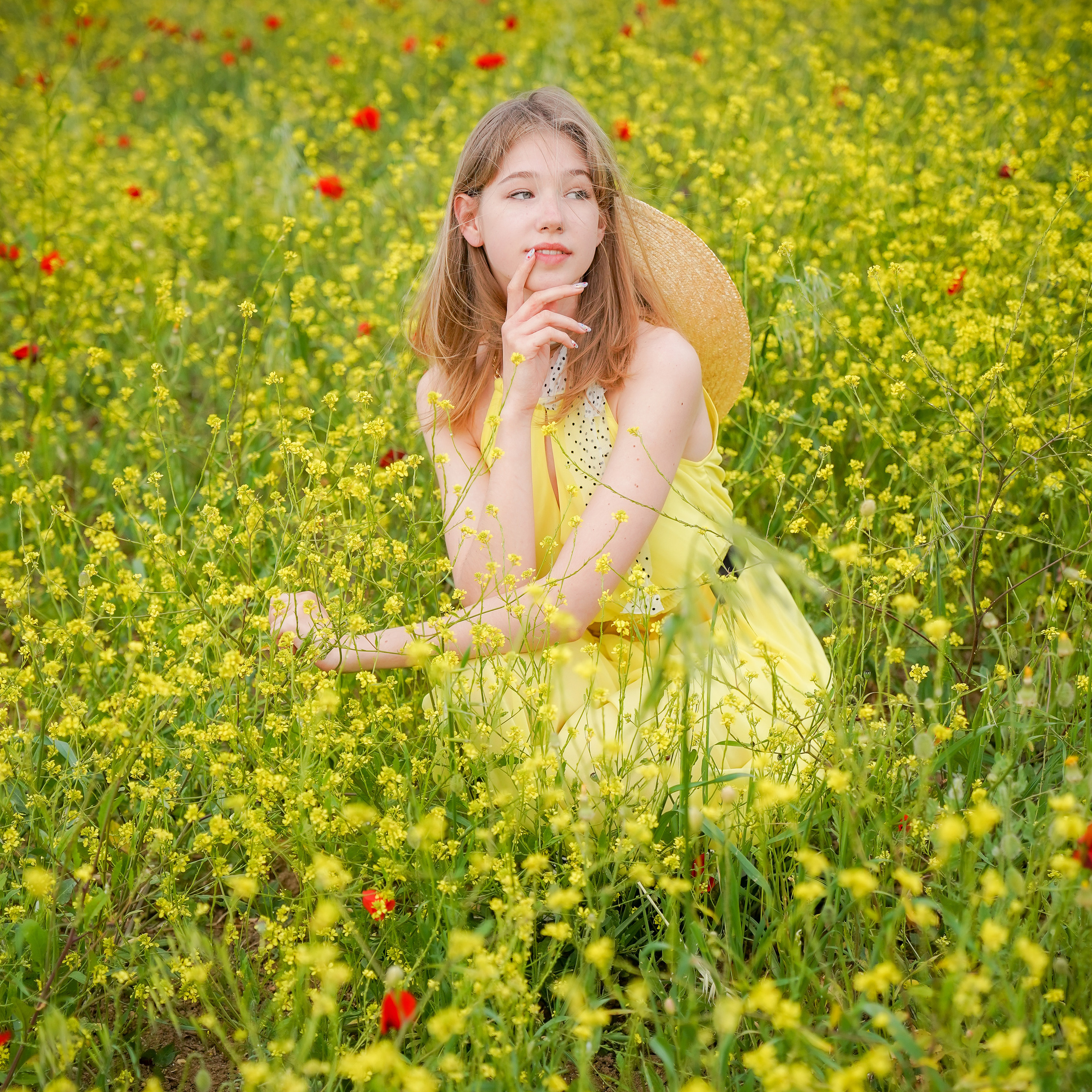 Фото в рапсовом поле