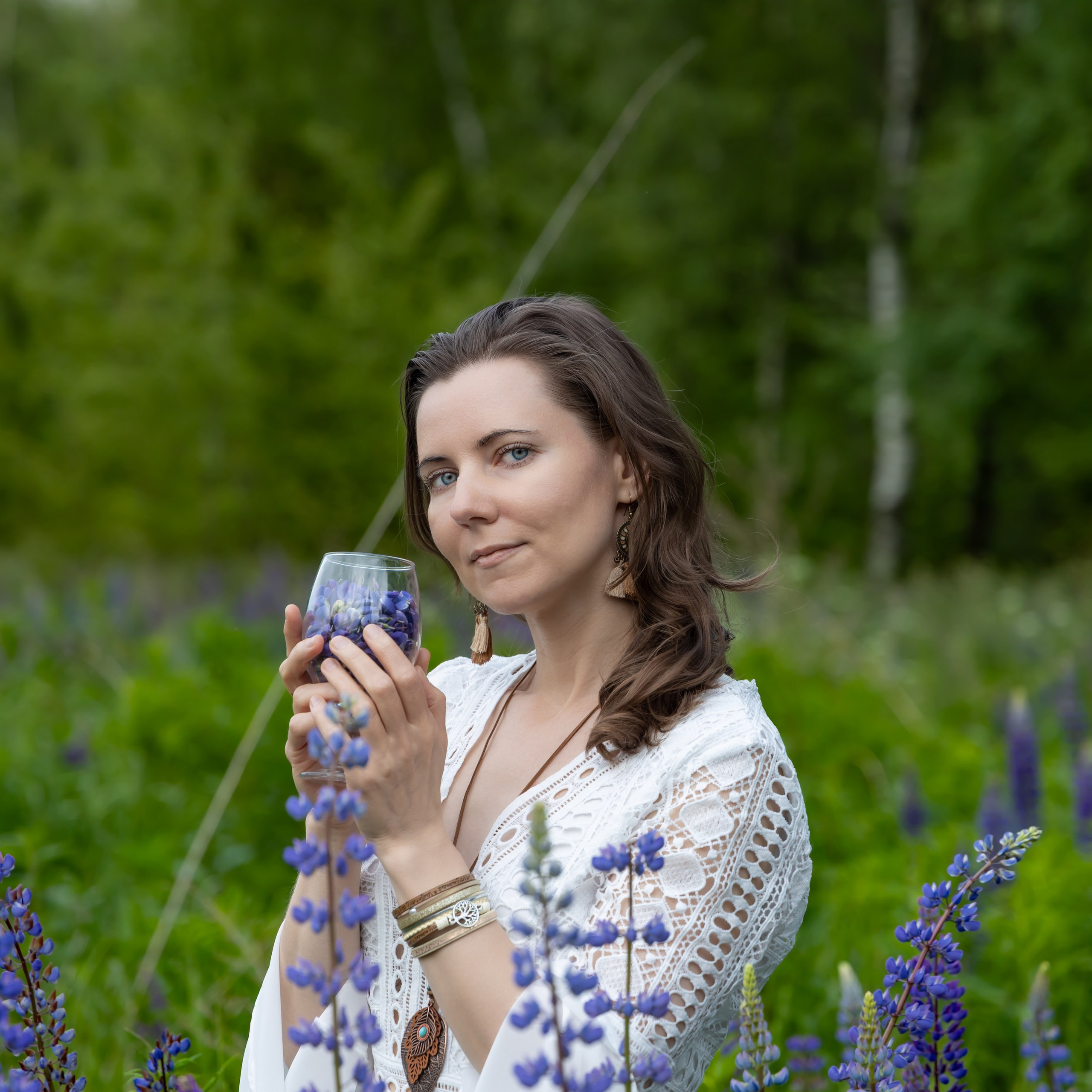 Фотосессия в люпинах