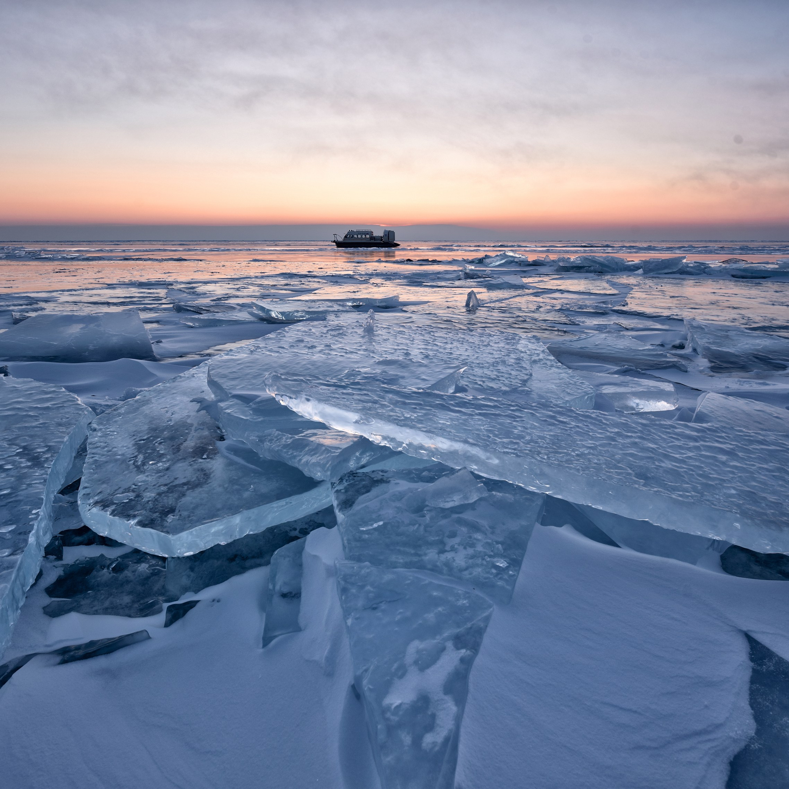 Виртуальная выставка от Орловского областного центра. Фотографы в Орле Шестопаловы Юлия и Юрий