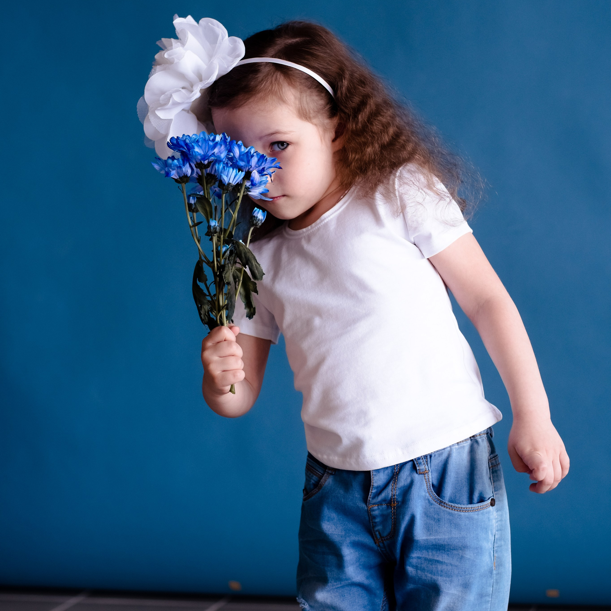 Выставка по фотопроекту «Особенные цветы», которая проходила в стенах Семейного МФЦ. Фотографы в Орле Шестопаловы Юлия и Юрий