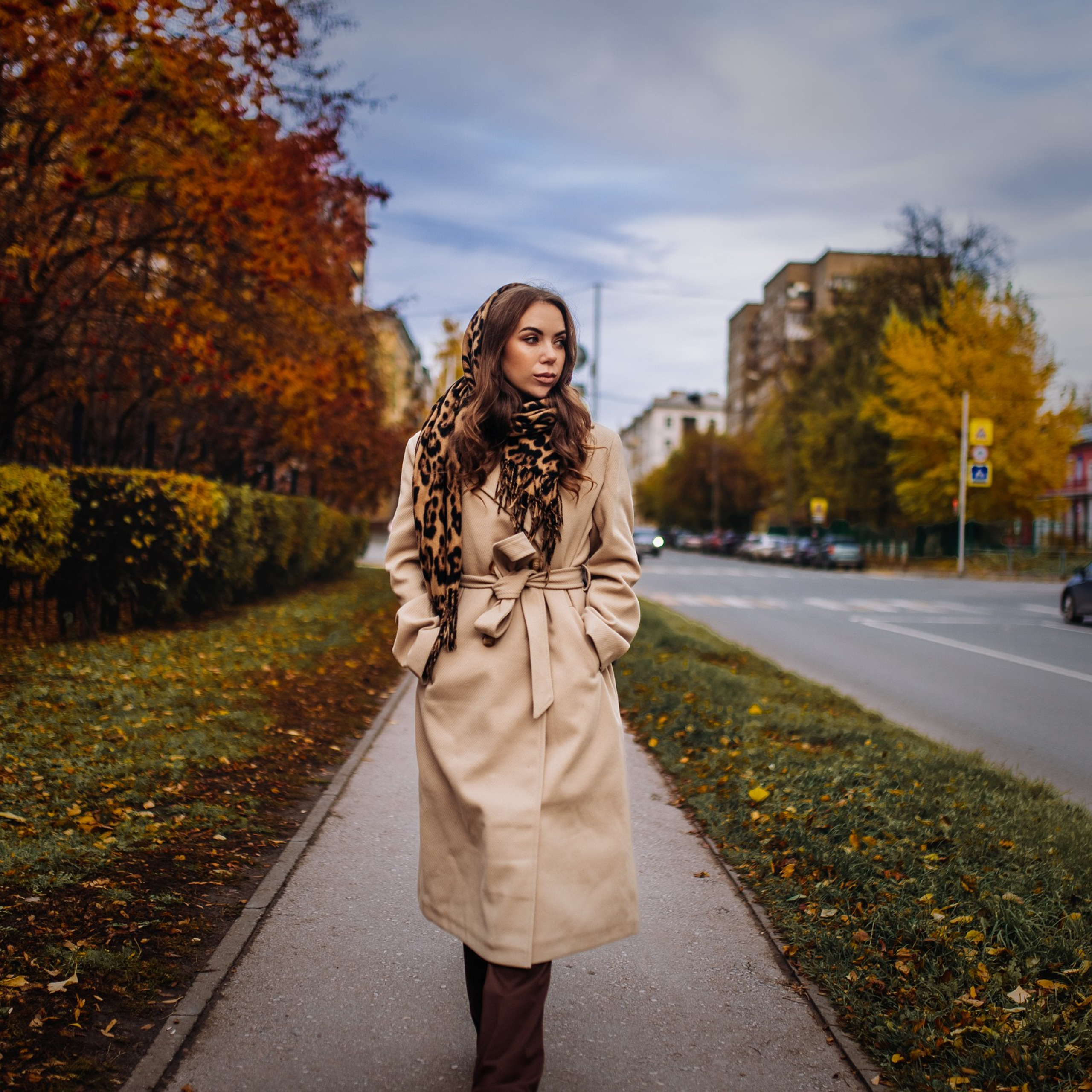 October Girl: Юлия