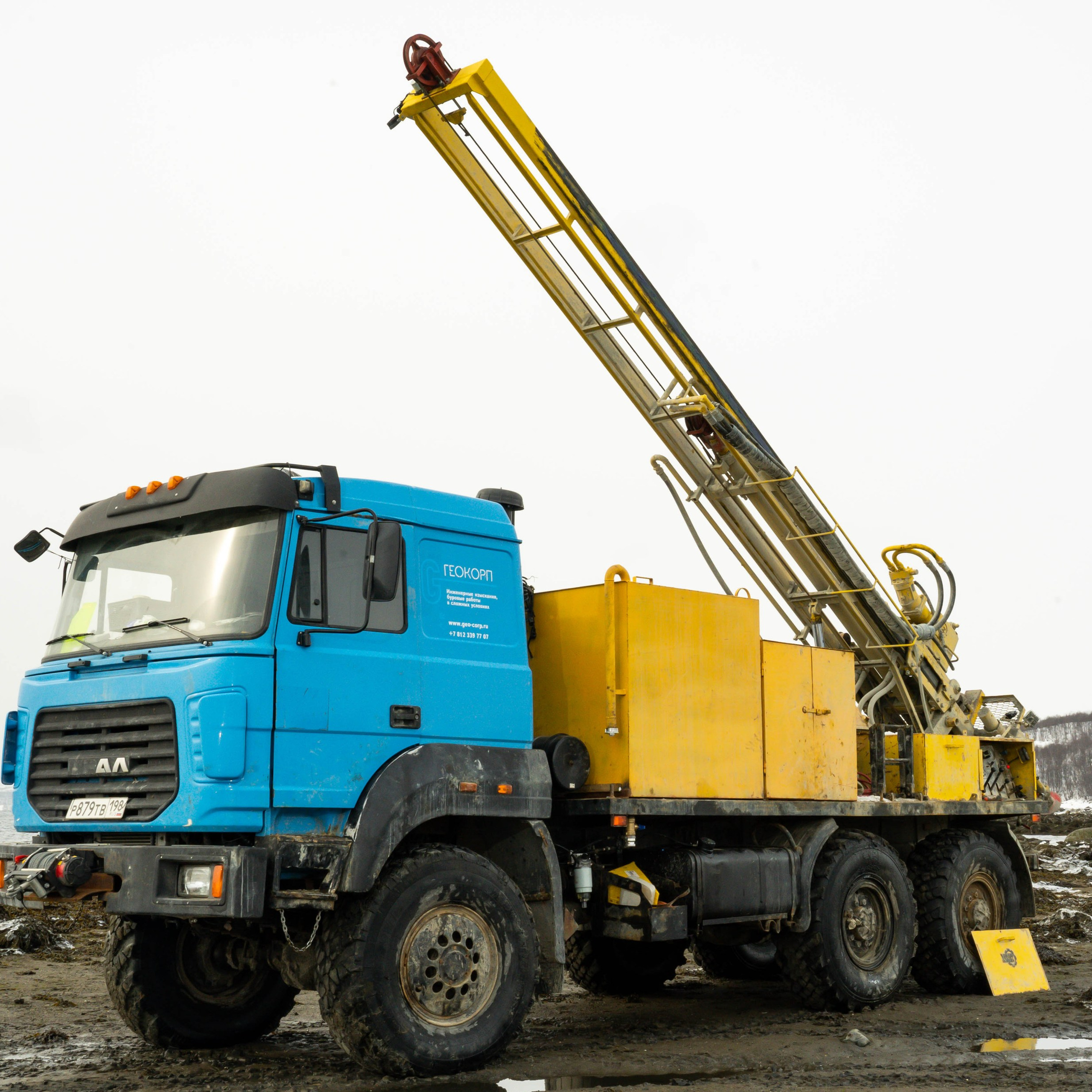 общий план буровой машины