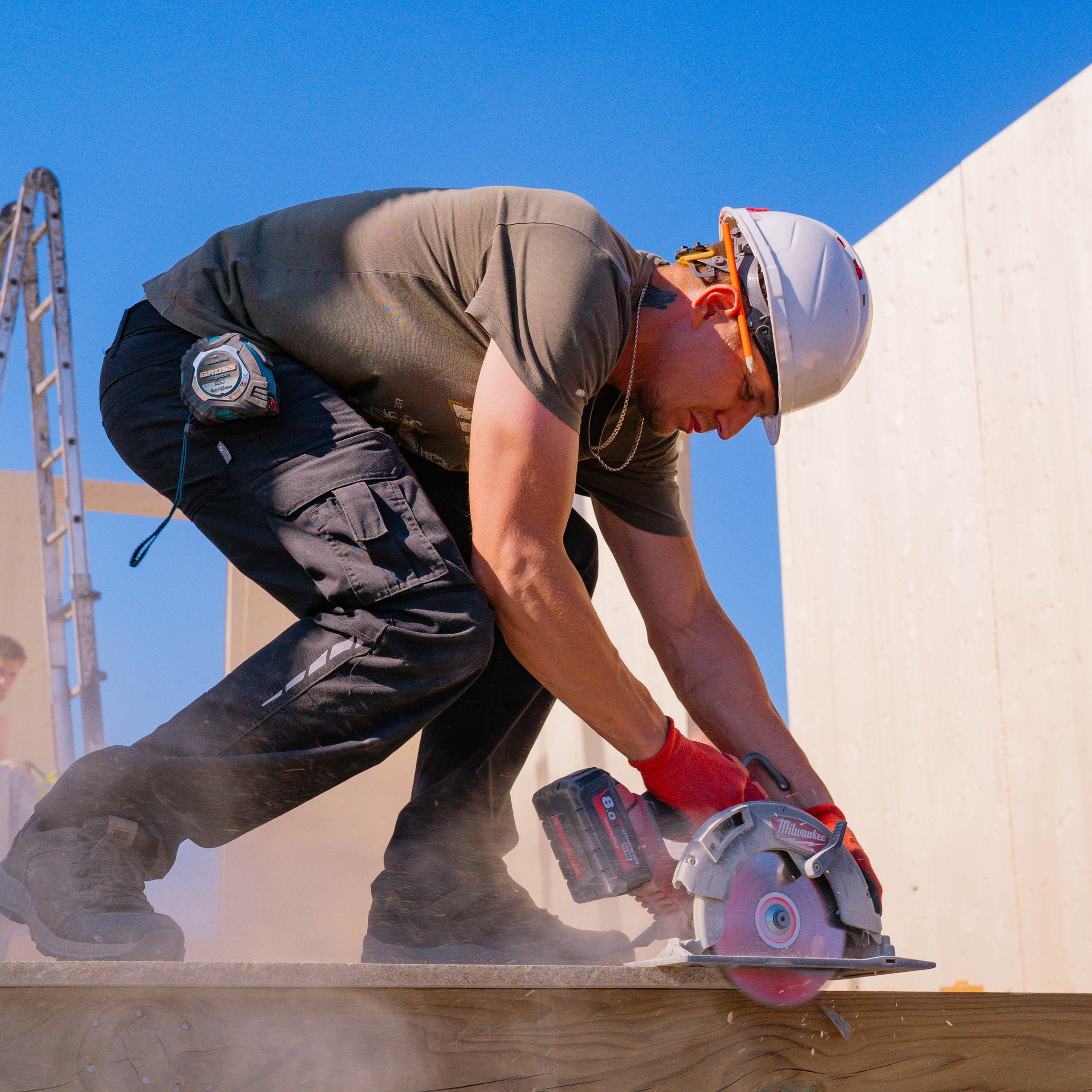 фото за работой работника