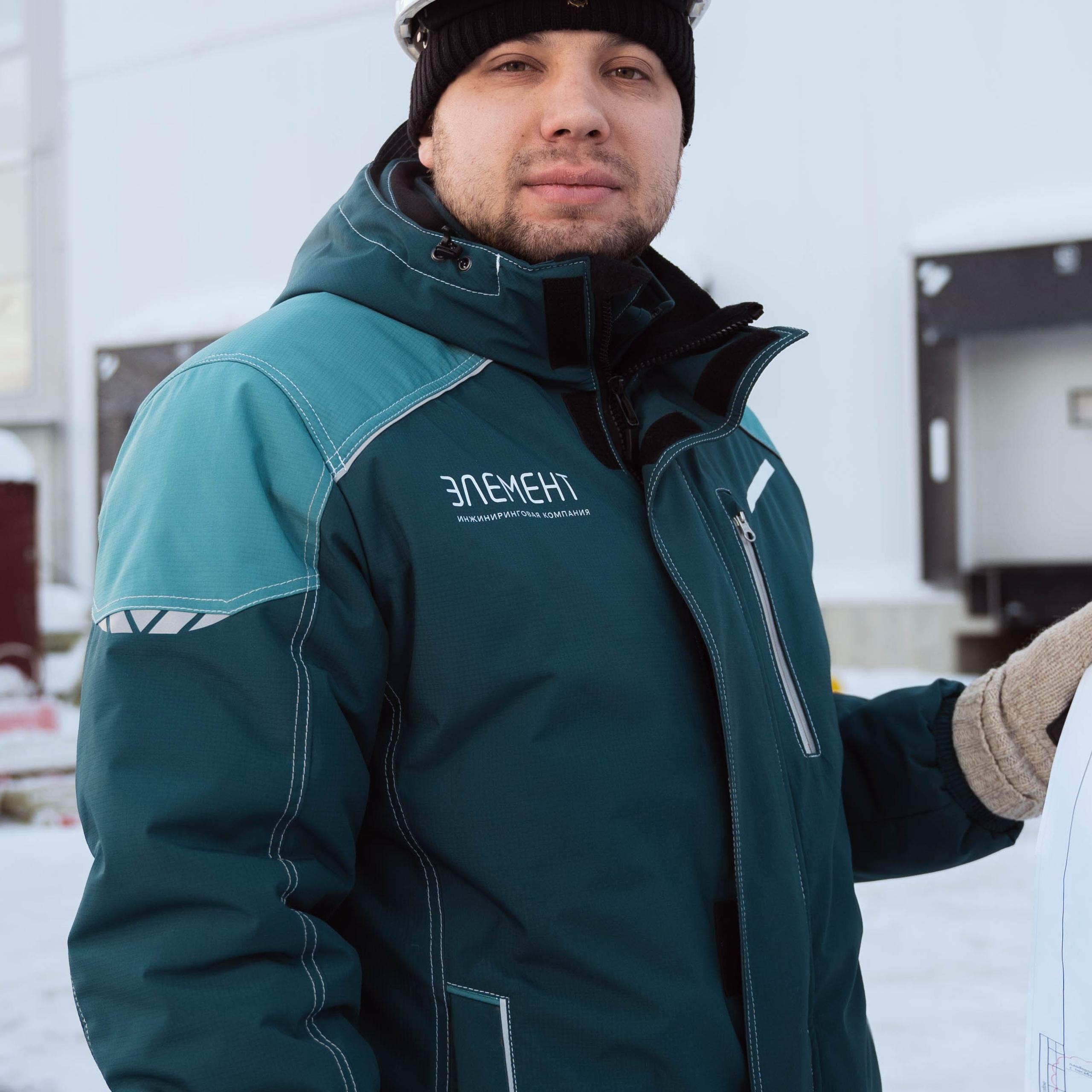 портретное фото работника