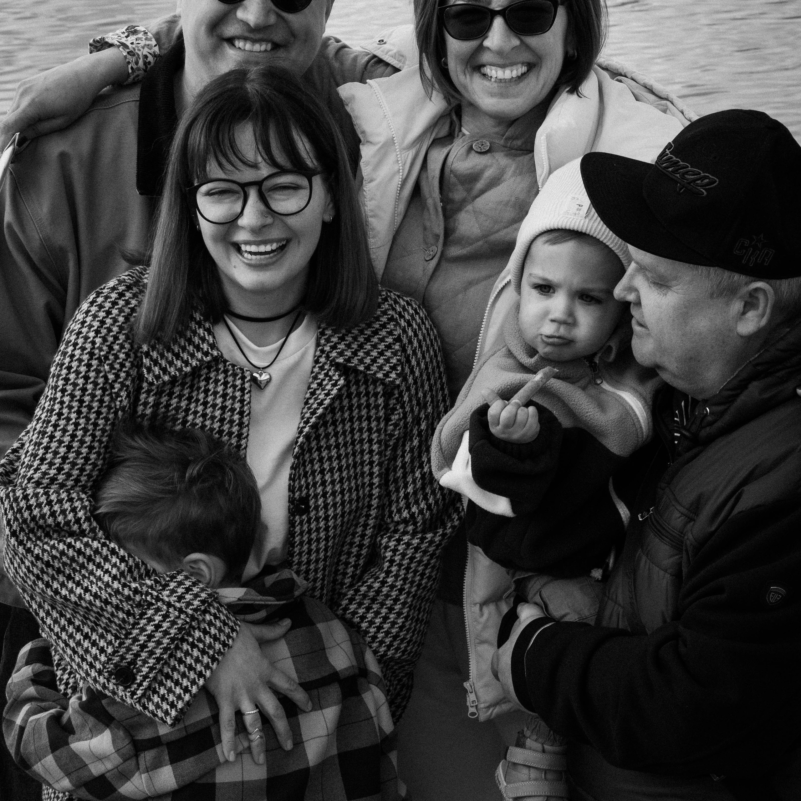 Улыбнись покрепче