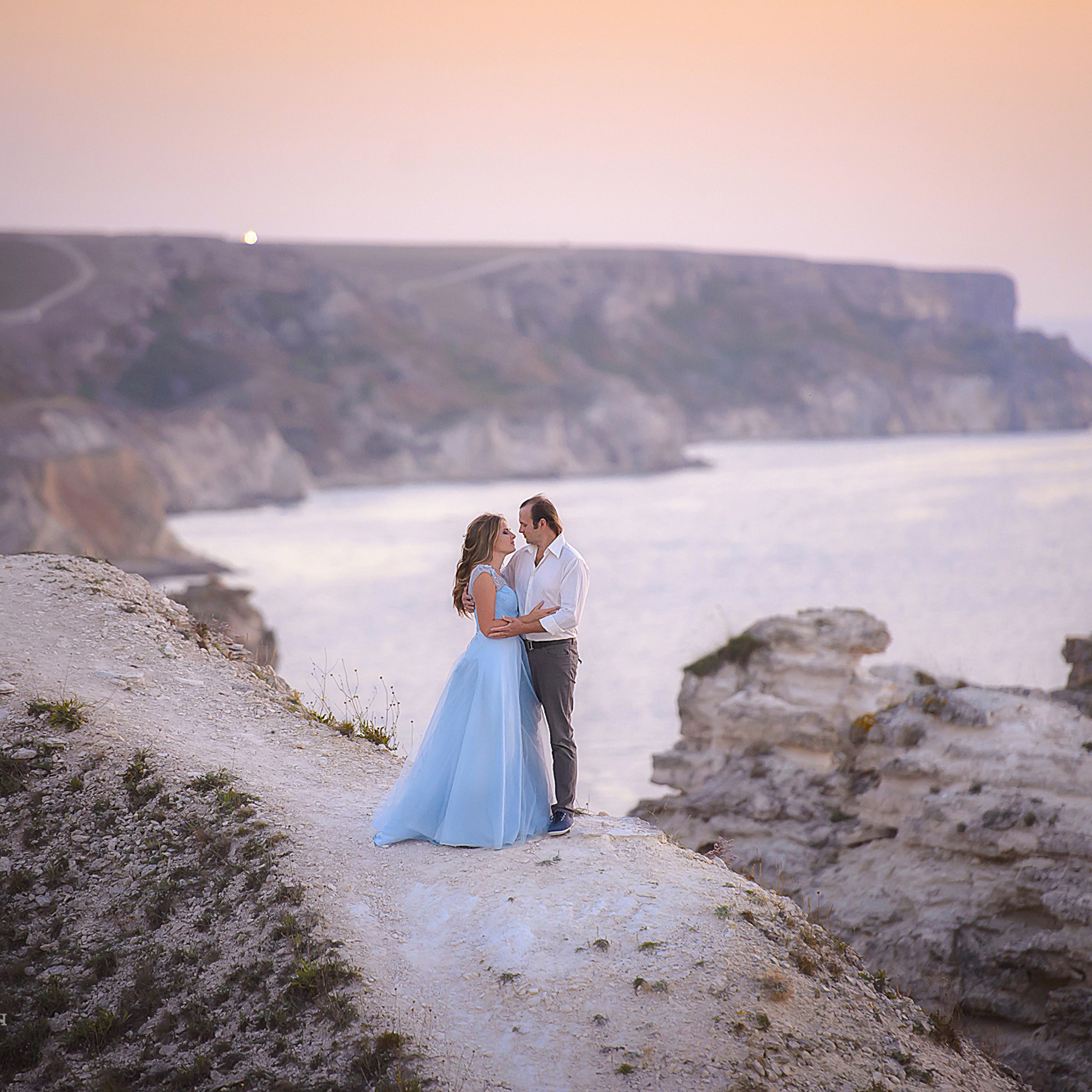 Семейный фотограф в Севастополе. Фотосессия для двоих на Фиоленте