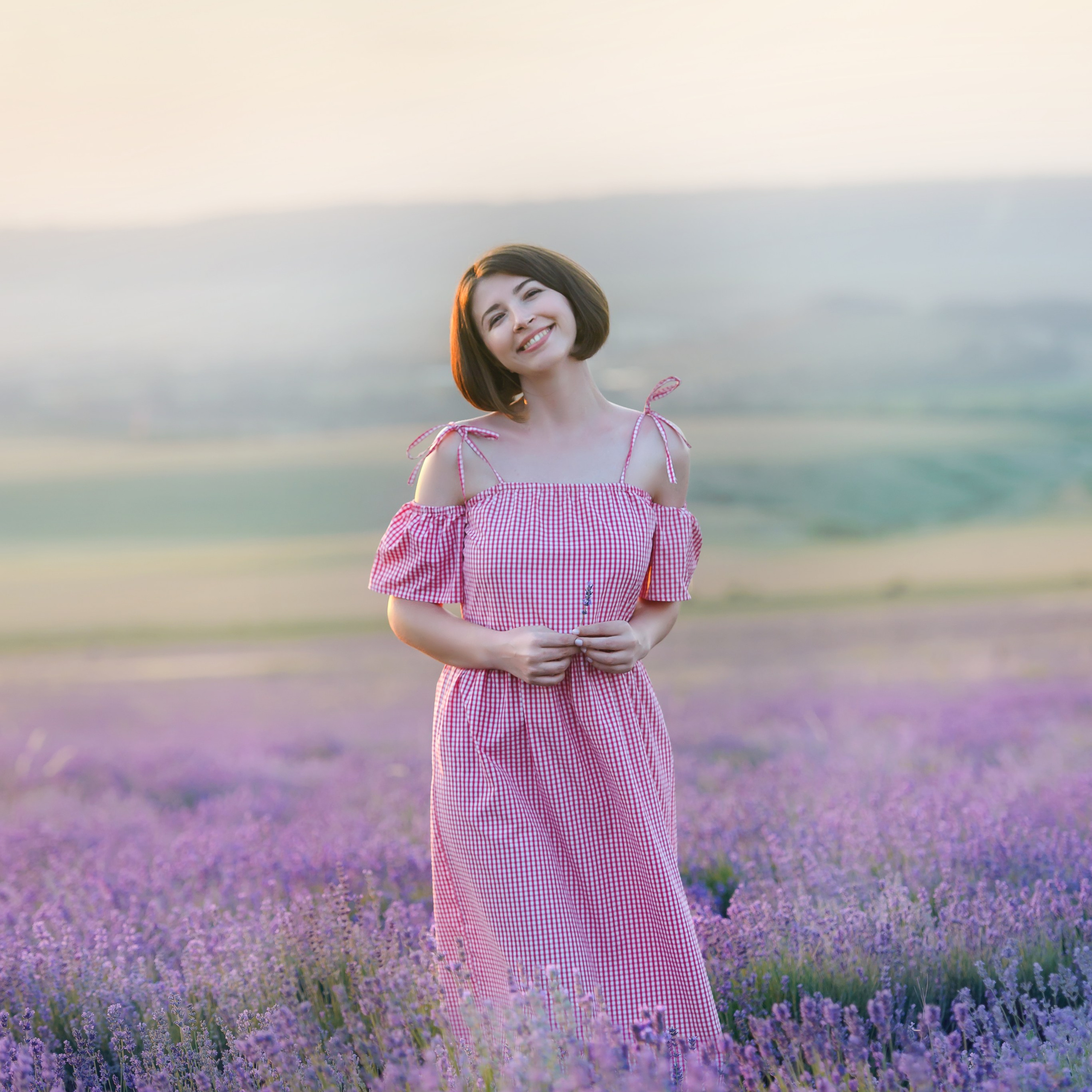 Фотосессия в Тургеневке в лавандовом поле для двоих. Фотограф Форос, Севастополь, ЮБК