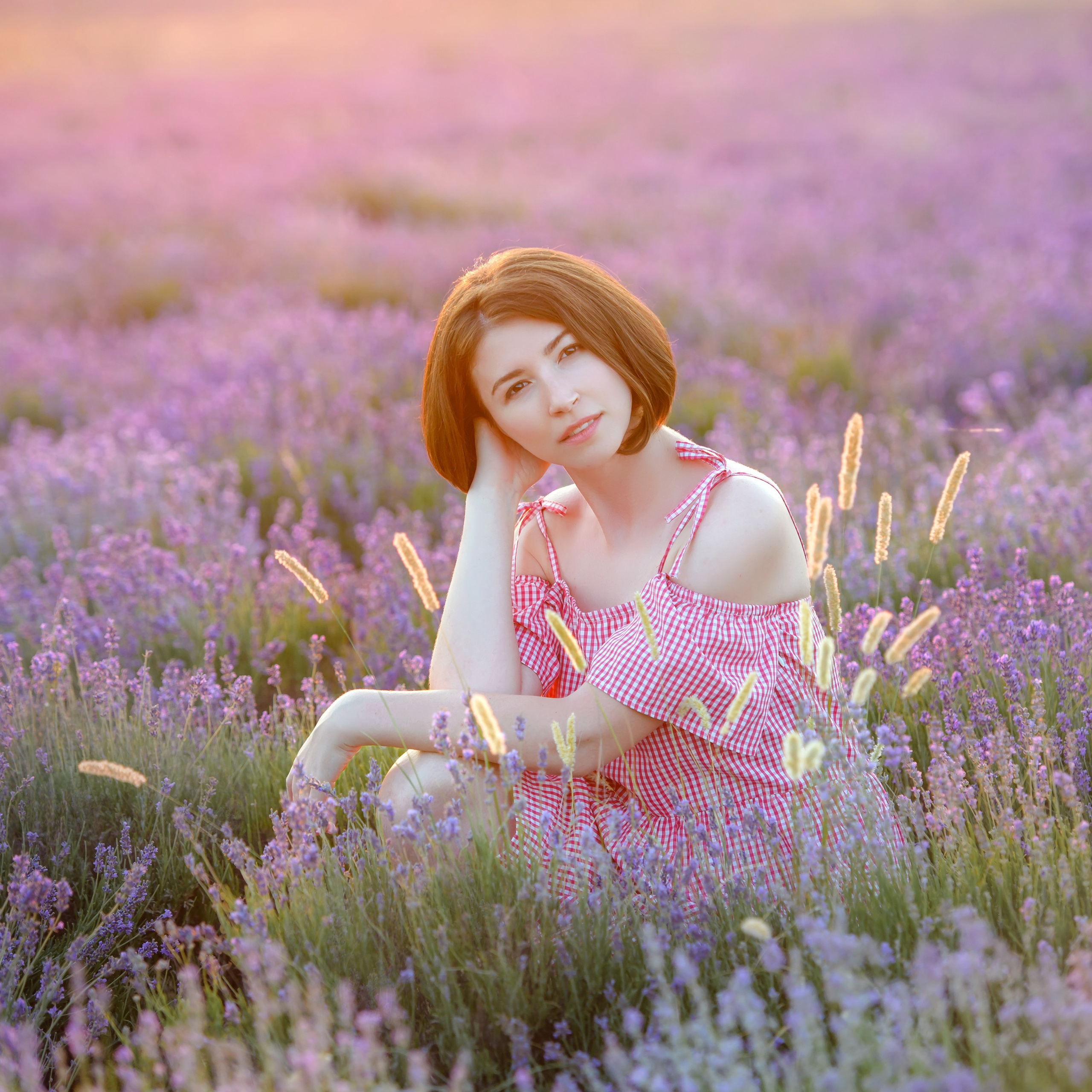 Фотосессия в Тургеневке в лавандовом поле для беременной. Фотограф Форос, ЮБК, Севастополь