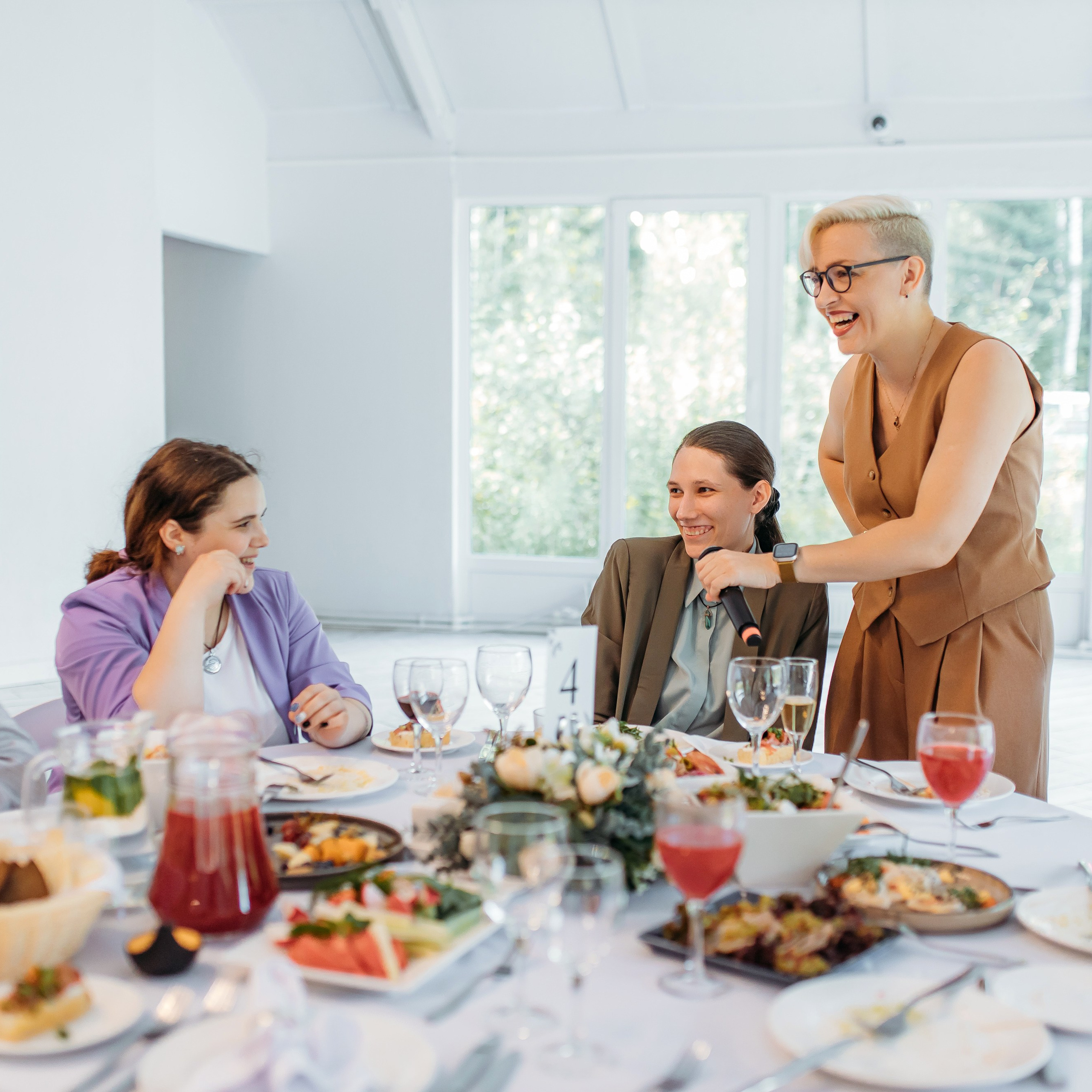 Ведущая на свадьбу в Санкт-Петербурге | Современные свадьбы СПб