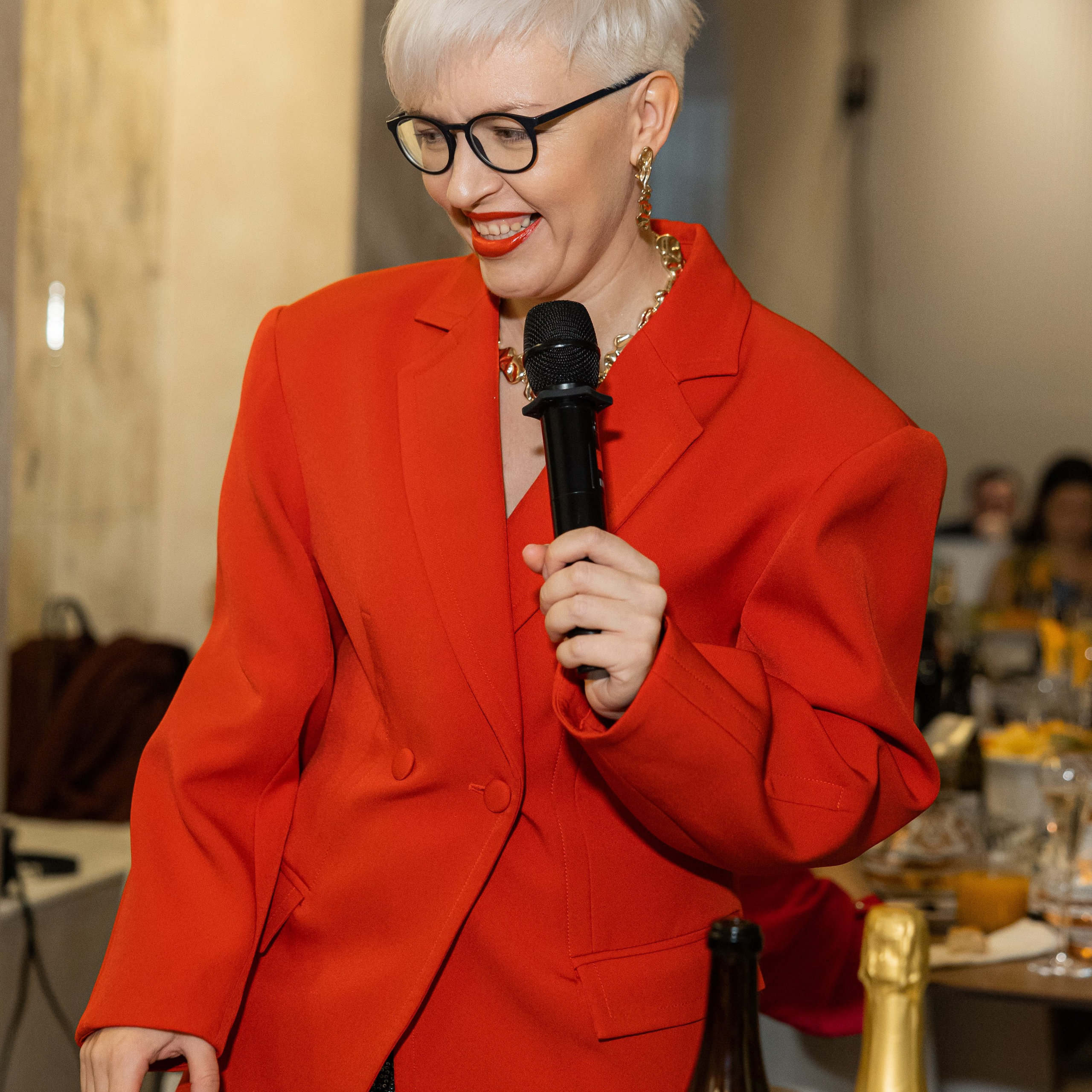 Ведущая на корпоратив в Санкт-Петербурге | Корпоративы СПб