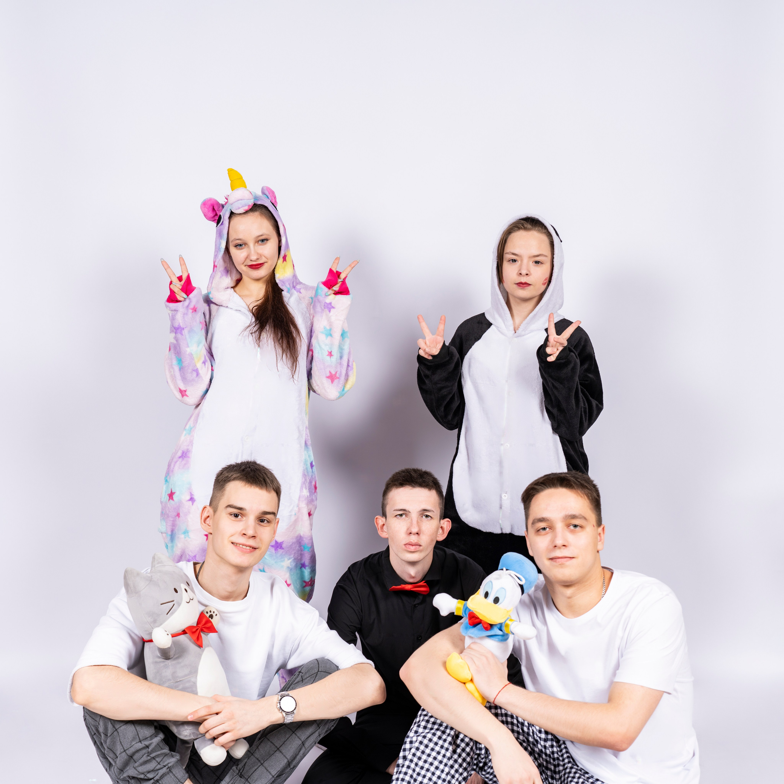 SelfiePlace создай свой альбом сам!. Студия выпускных альбомов VeryBook ®